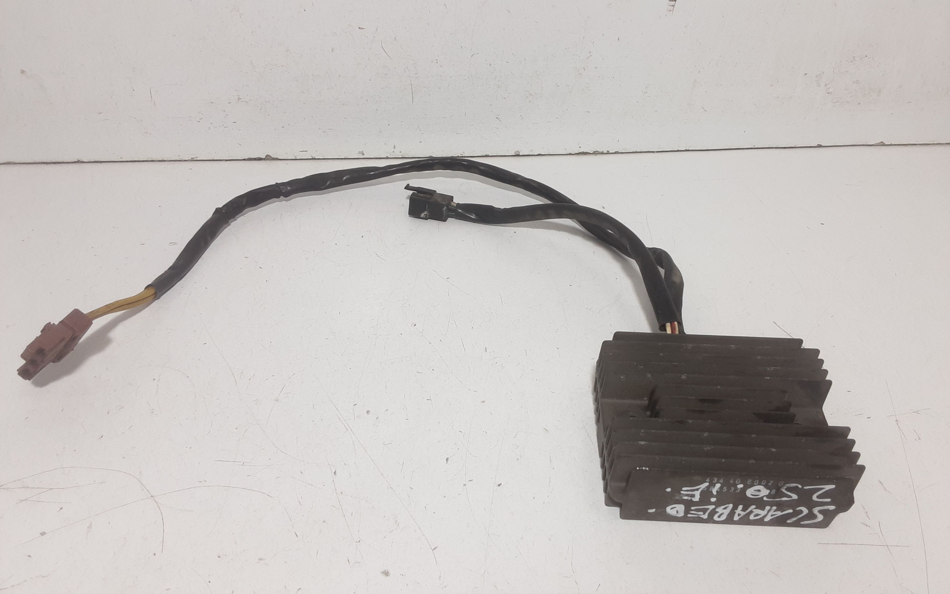 Regolatore tensione Aprilia Scarabeo 250cc ie 4T (06>11)