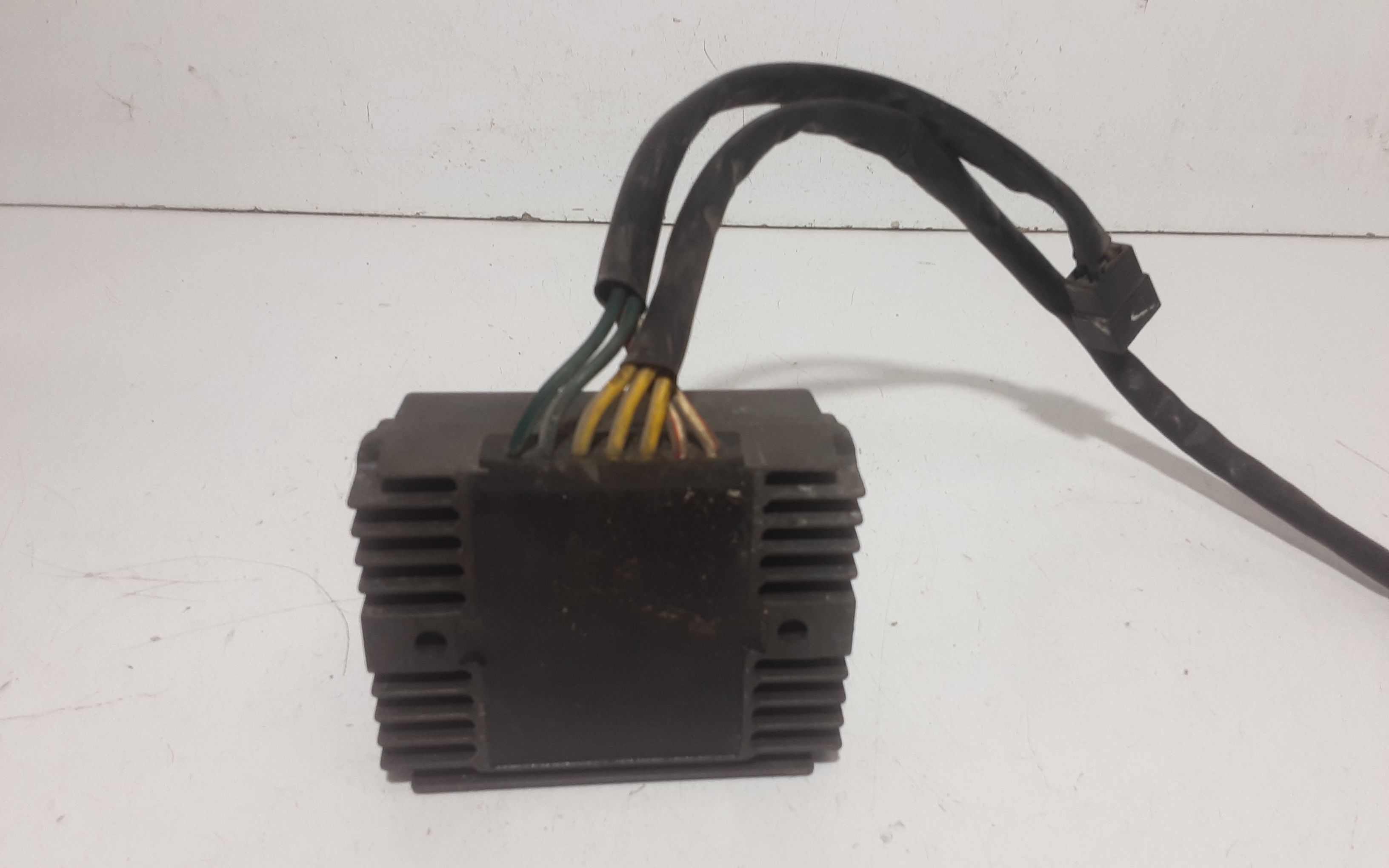 Regolatore tensione Aprilia Scarabeo 250cc ie 4T (06>11)