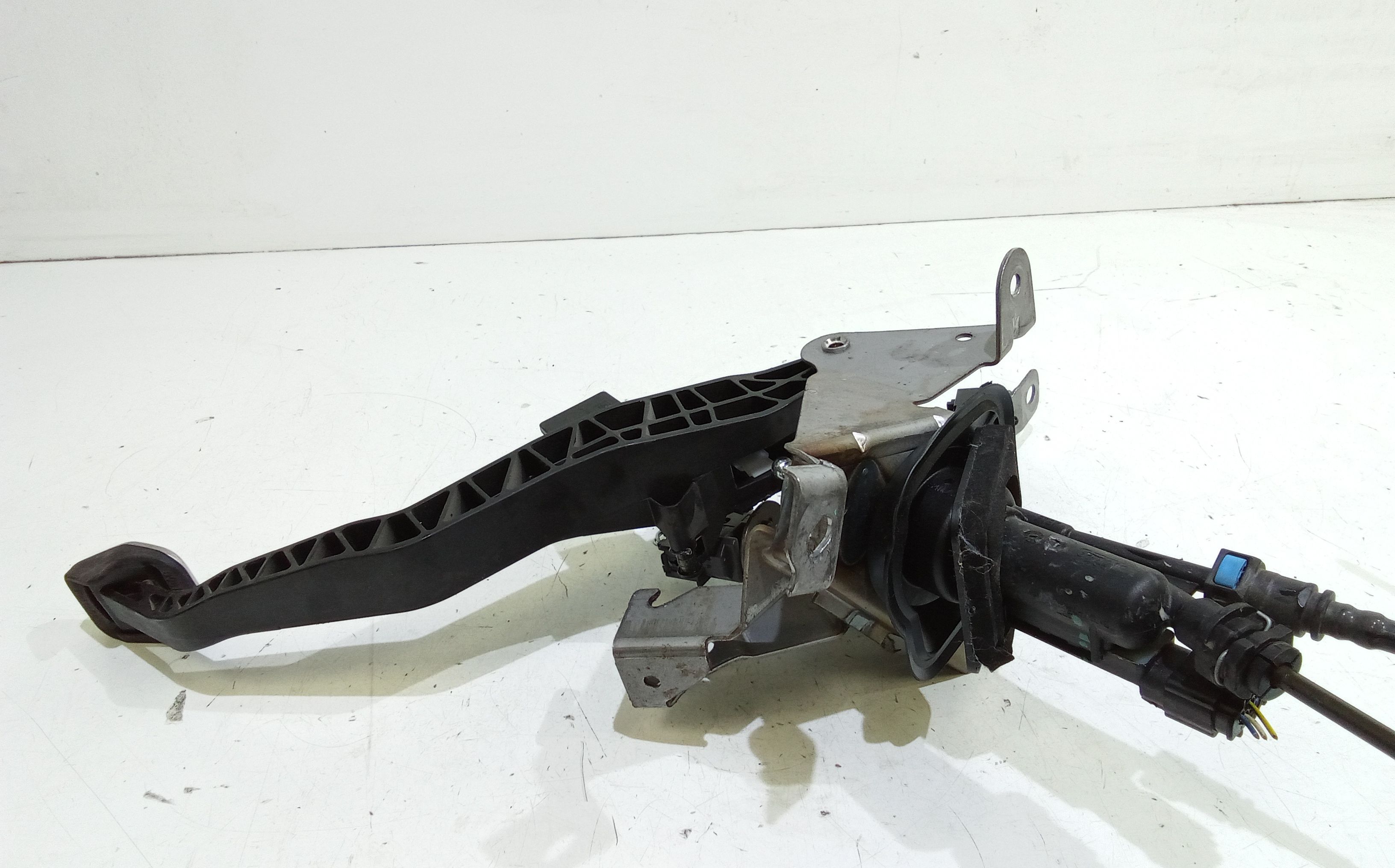 Pedale frizione FORD Kuga Serie (16>)