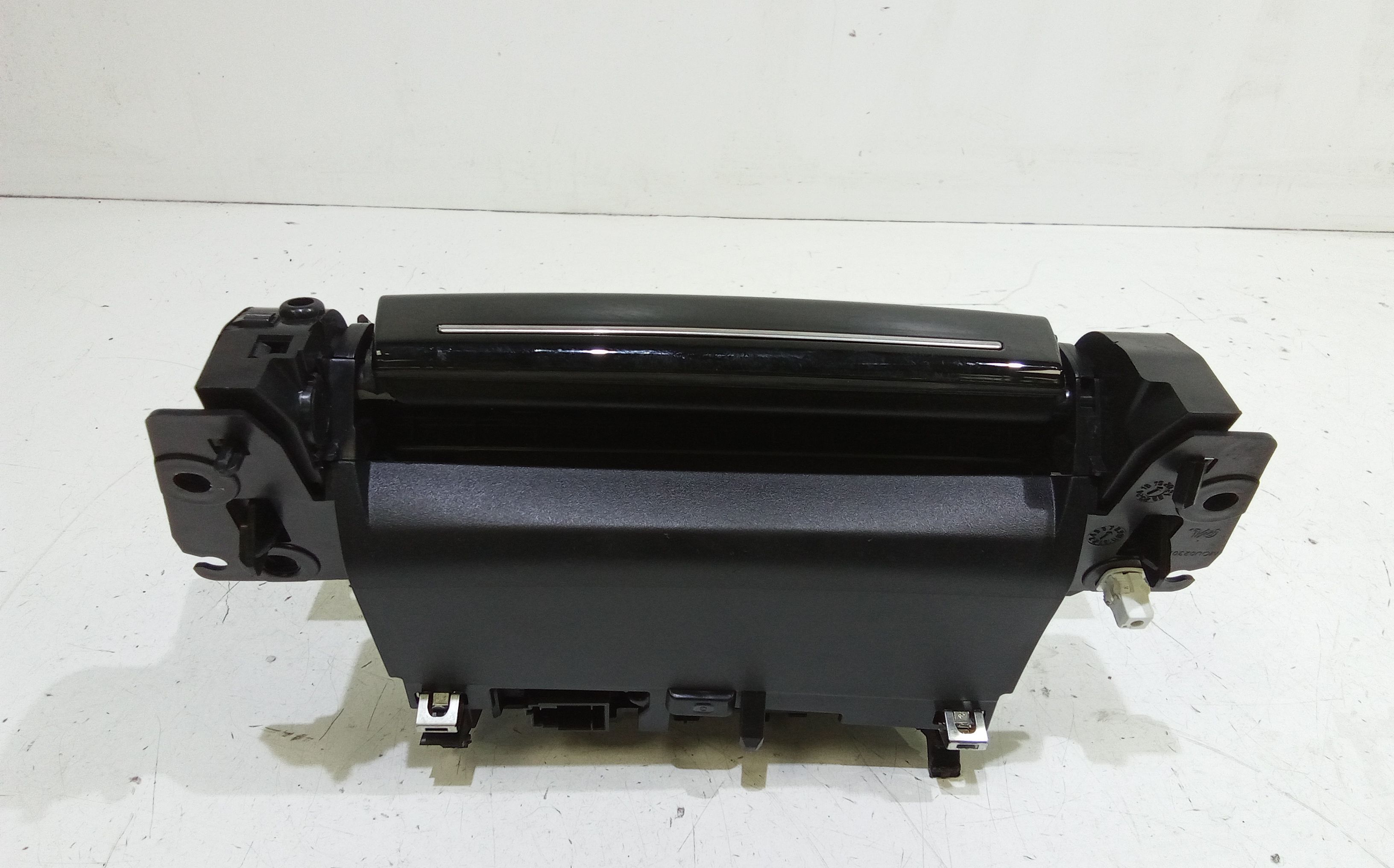 Vano portaoggetti PEUGEOT 208 Serie (19>)