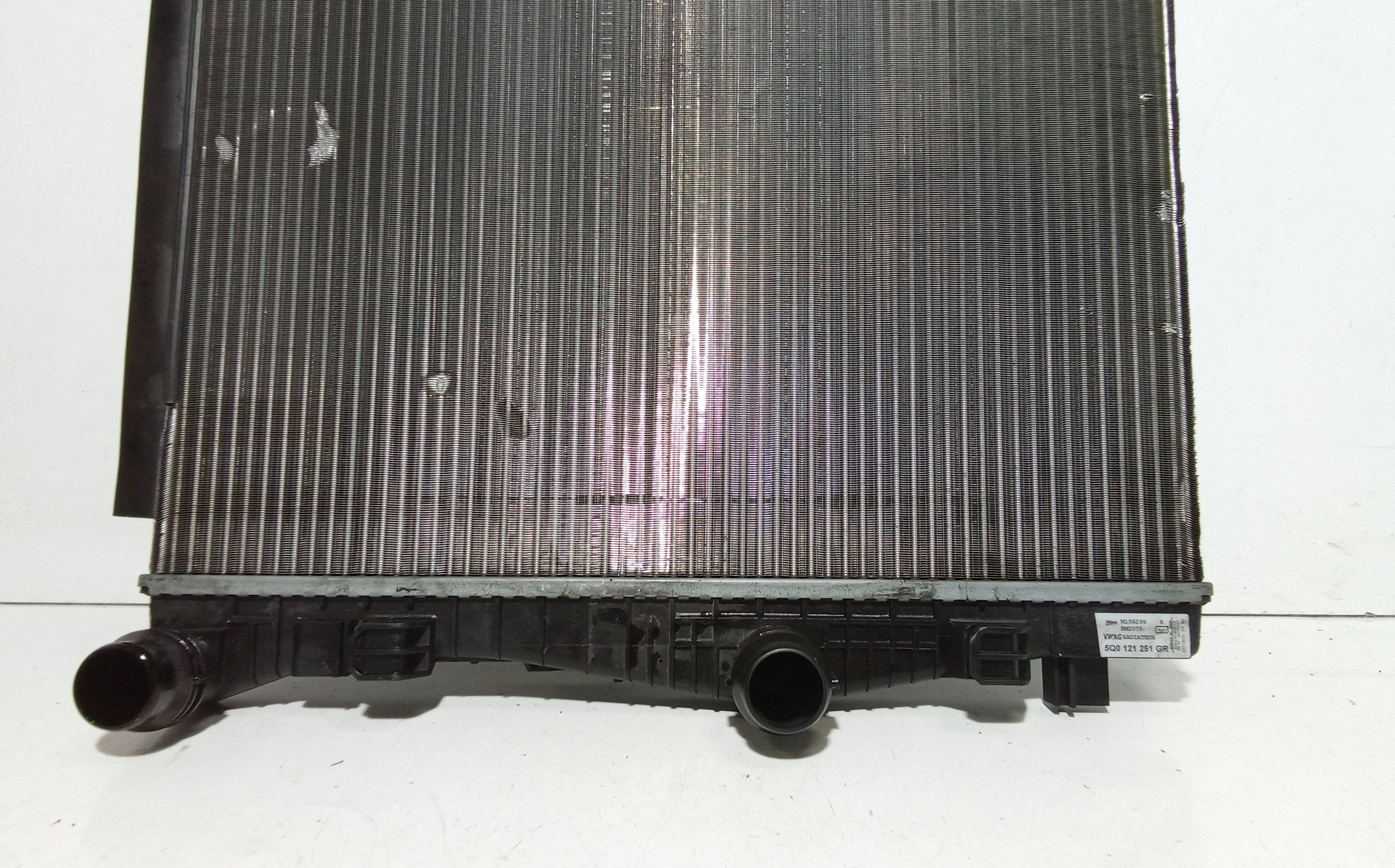 Radiatore acqua VOLKSWAGEN Golf 7 Berlina (12>)