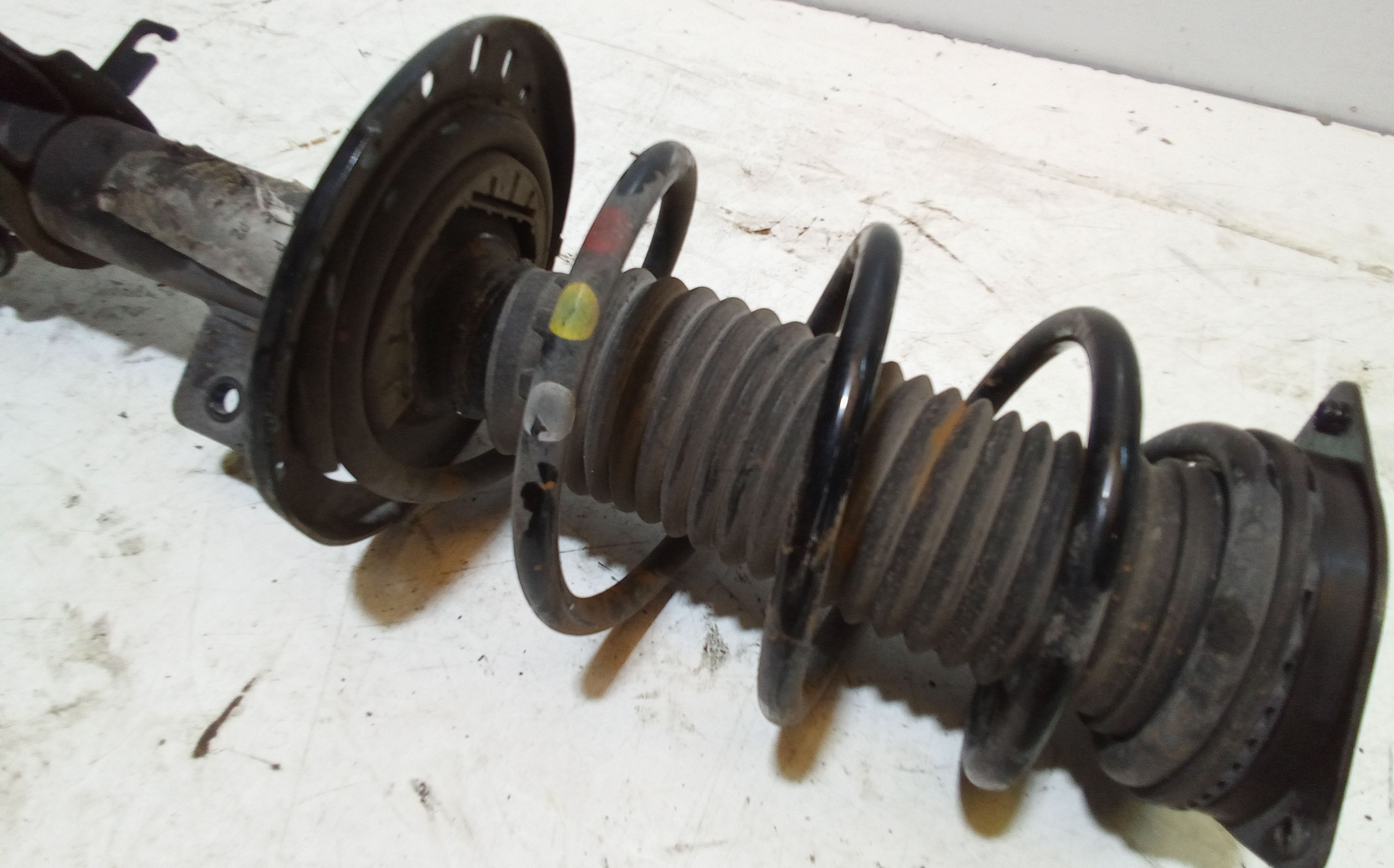 Ammortizzatore Anteriore destro PEUGEOT 208 Serie (19>)