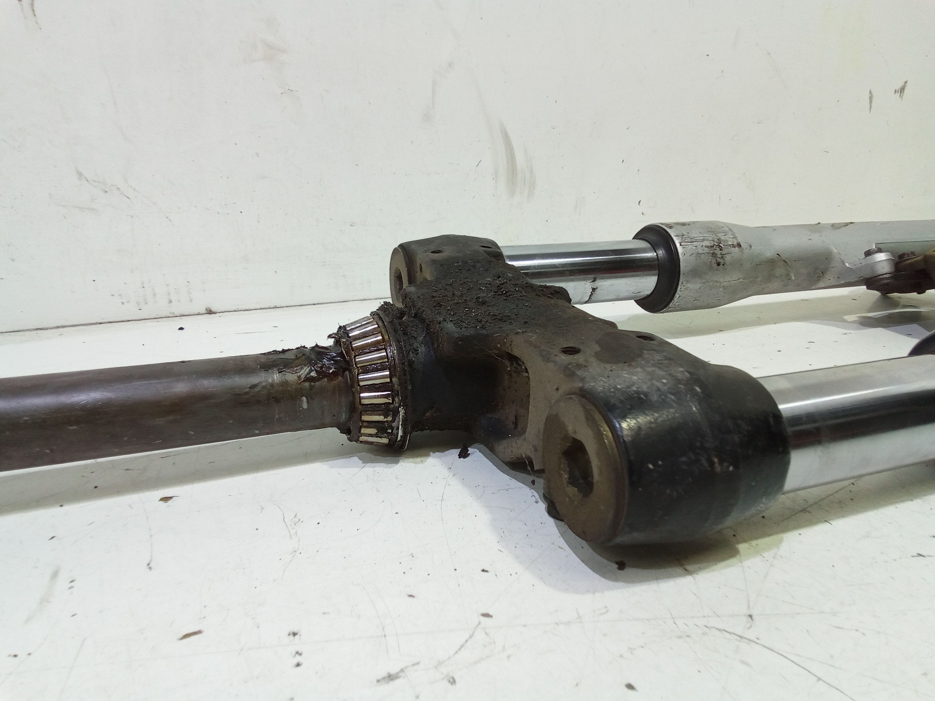 Forcina anteriore PIAGGIO Beverly 500cc (02>06)