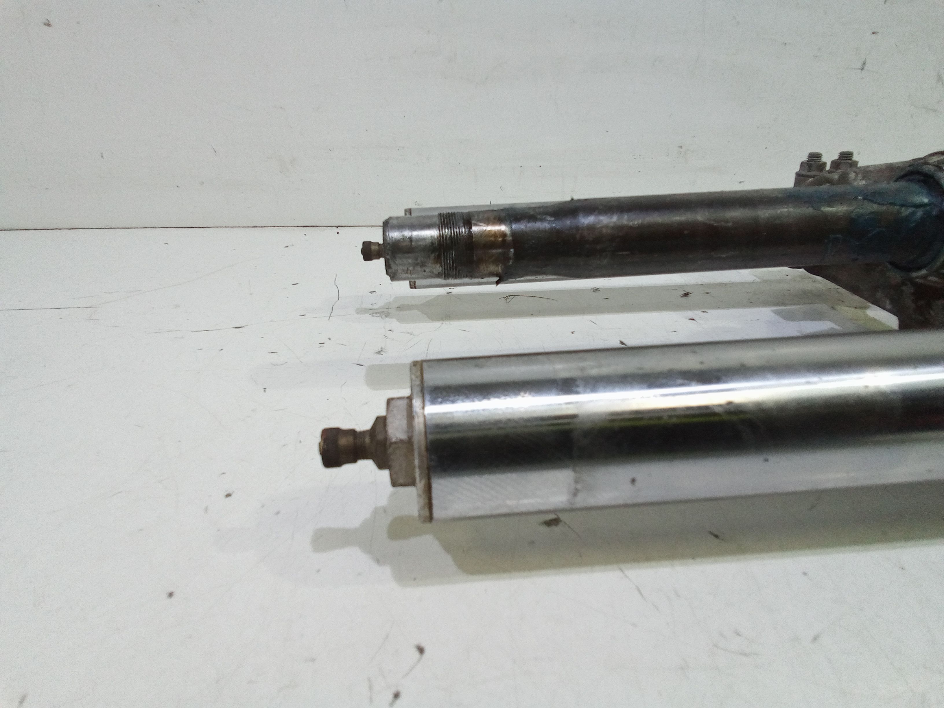 Forcina anteriore Yamaha XT 600cc E (90>04)