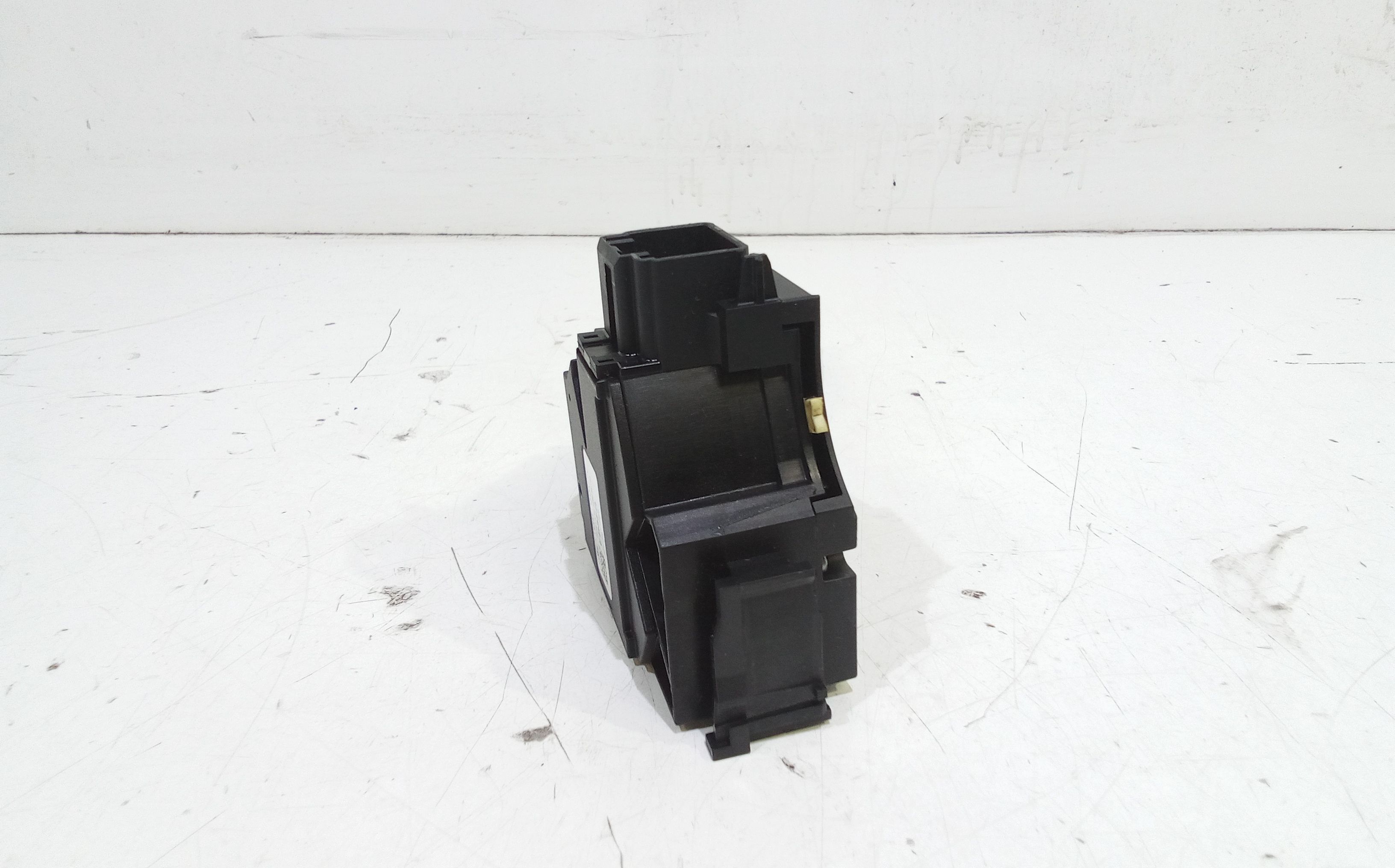 Devioluci sinistro FORD Fiesta 6 Serie