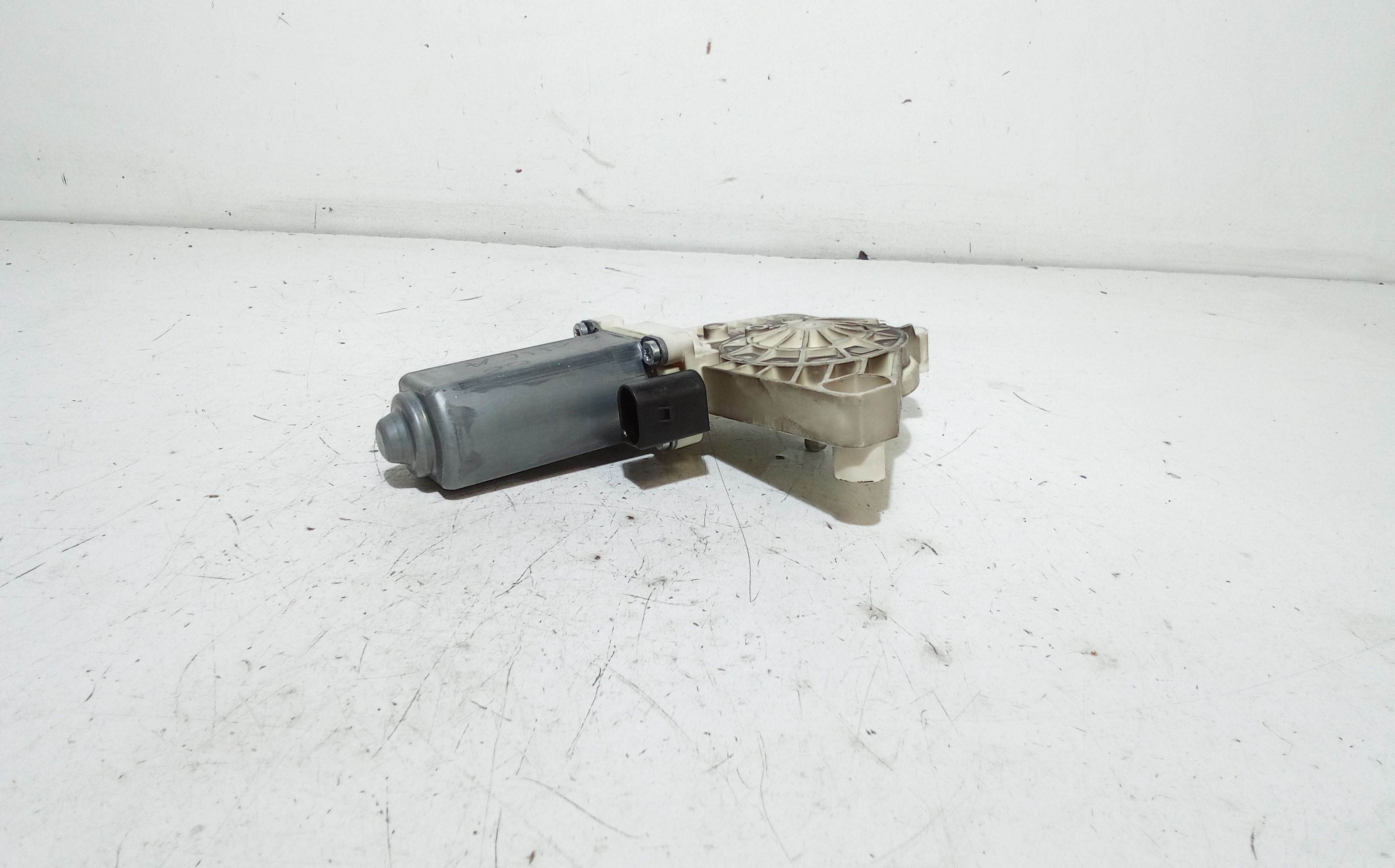 Motorino Alzavetro anteriore Sinistro MERCEDES Classe A W169 3 Serie