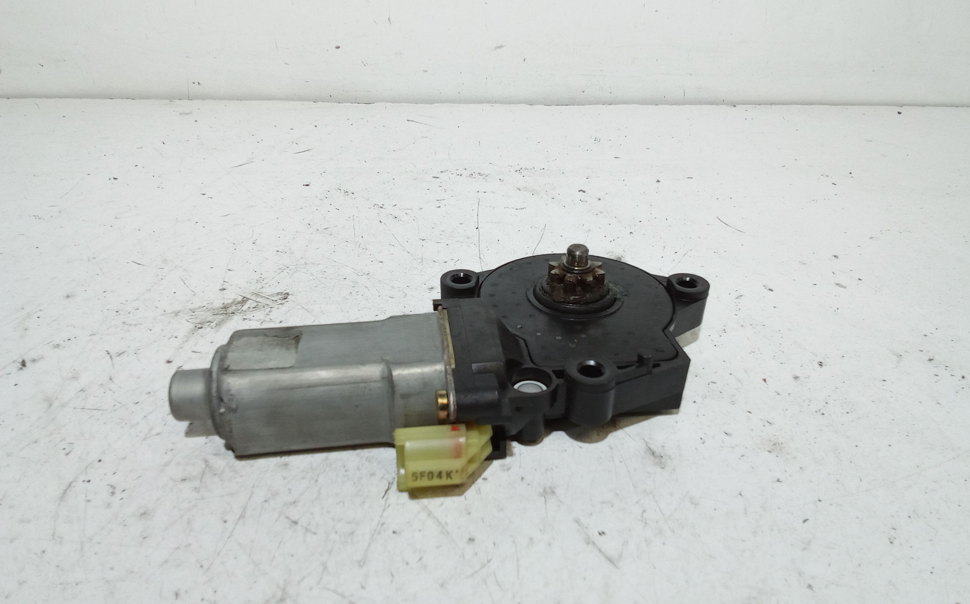 Motorino Alzavetro anteriore Sinistro KIA Sportage Serie (04>10)