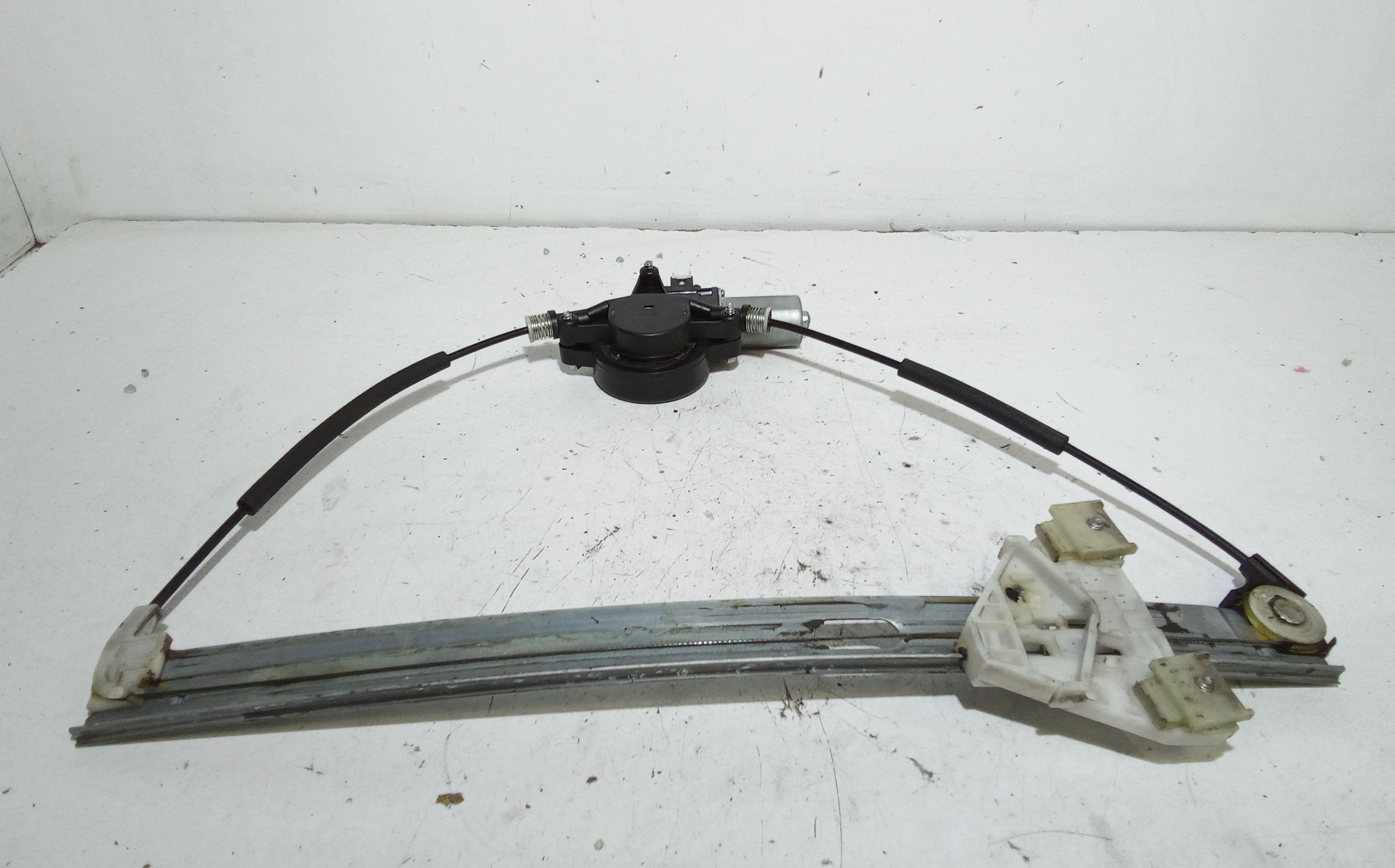 Cremagliera anteriore sinistra Guida MAZDA 2 Berlina 1 Serie