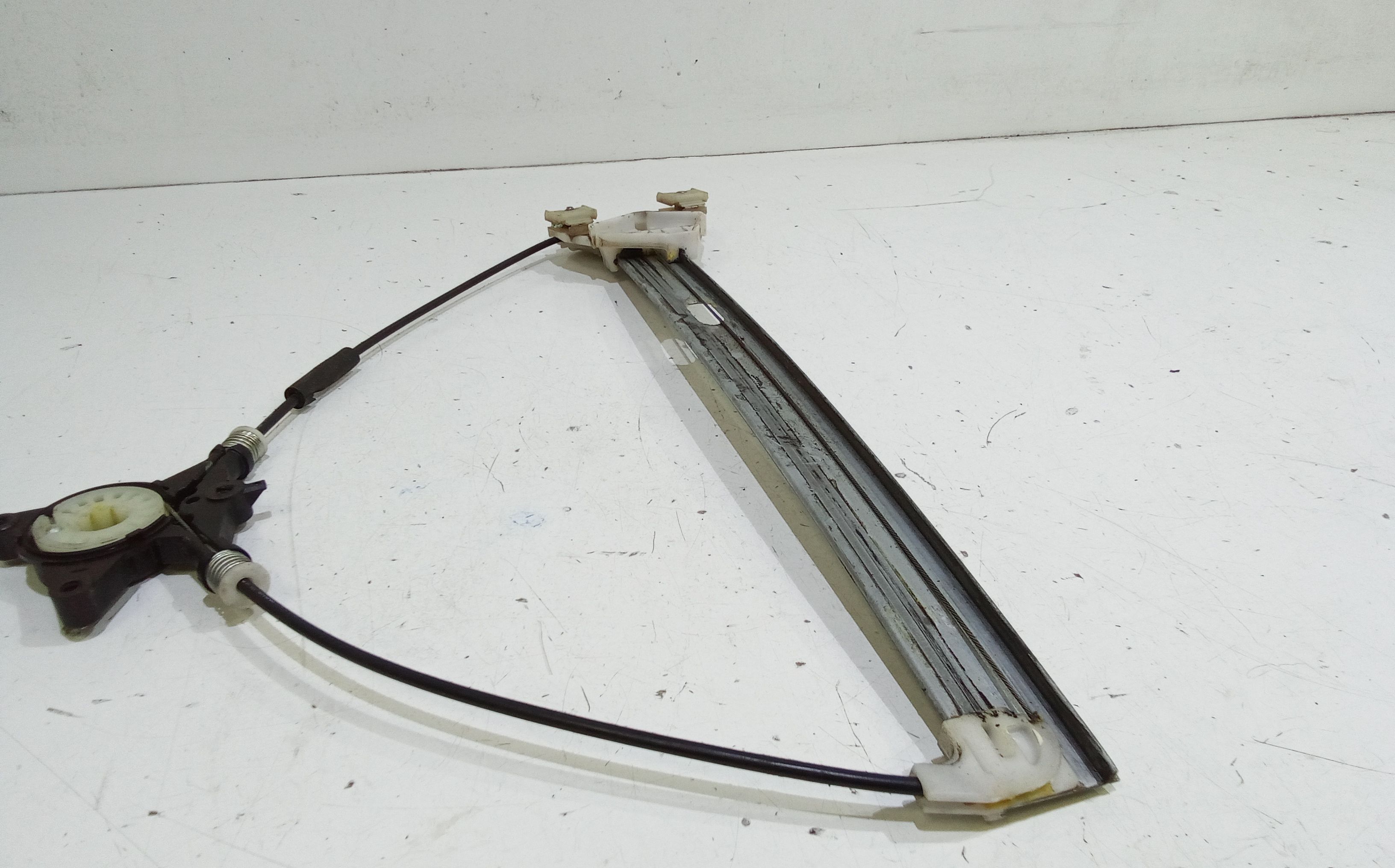 Cremagliera anteriore sinistra Guida MAZDA 3 Berlina Serie (03>09)