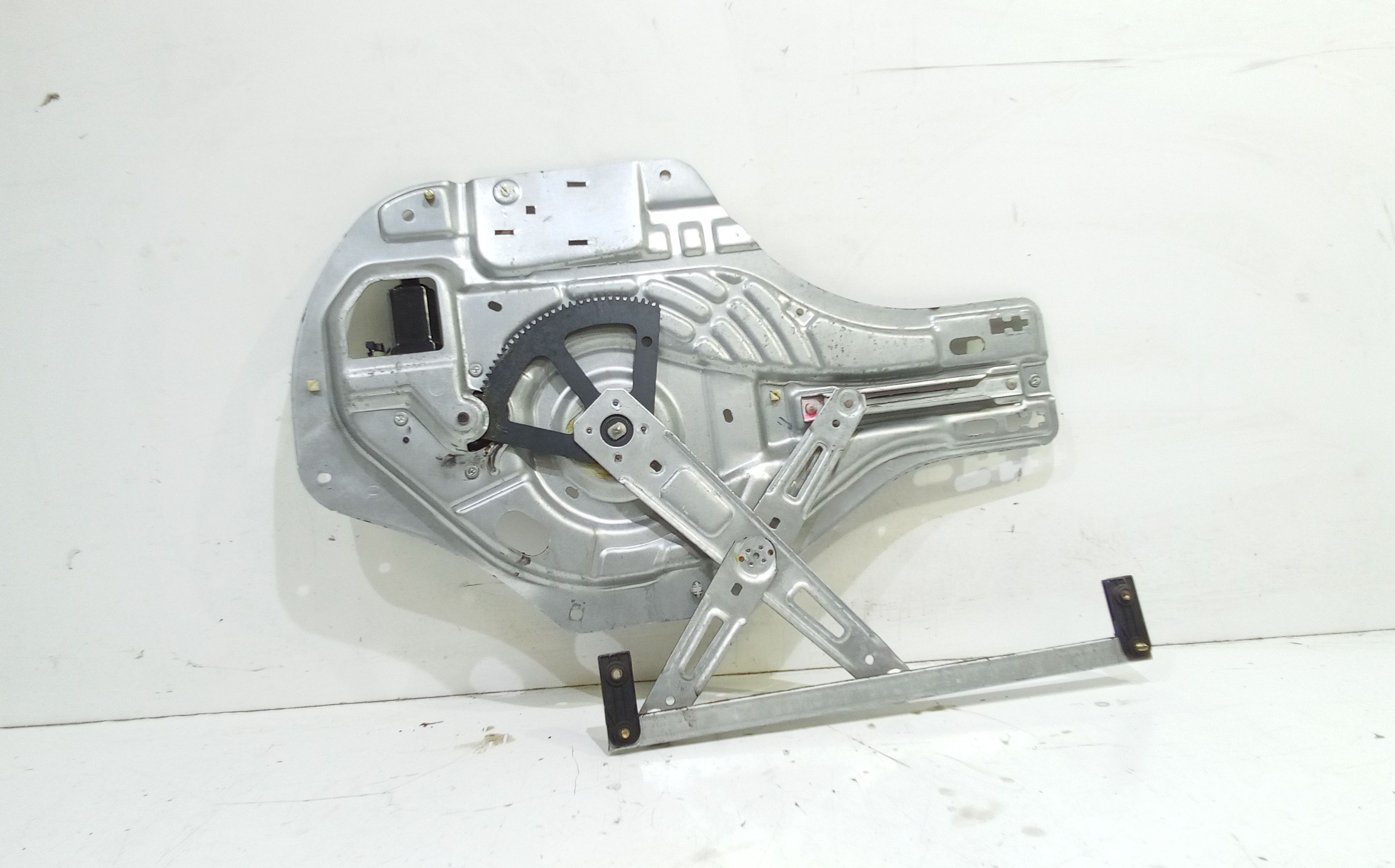 Cremagliera anteriore sinistra Guida HYUNDAI Tucson  Serie (04>09)