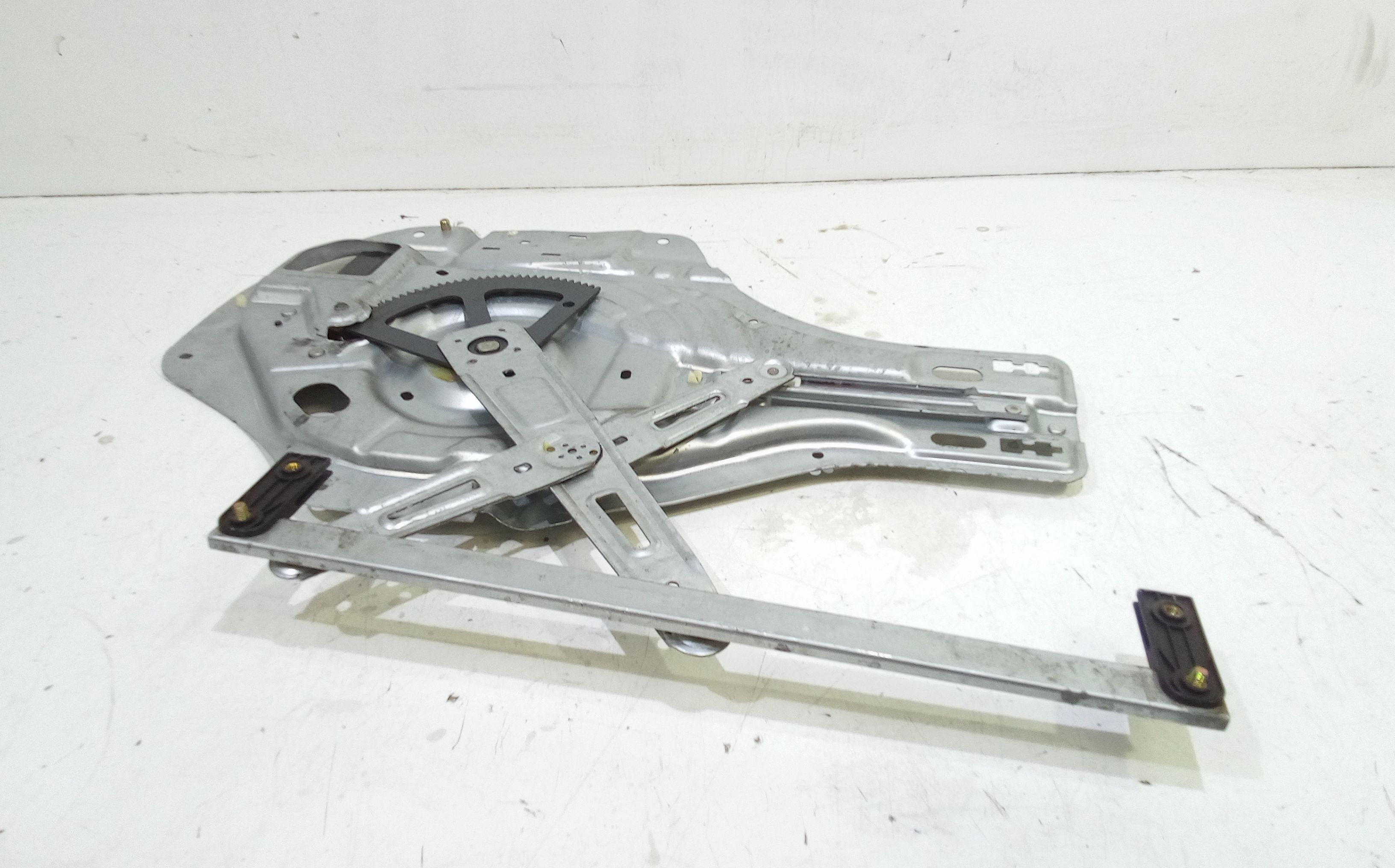 Cremagliera anteriore sinistra Guida HYUNDAI Tucson  Serie (04>09)