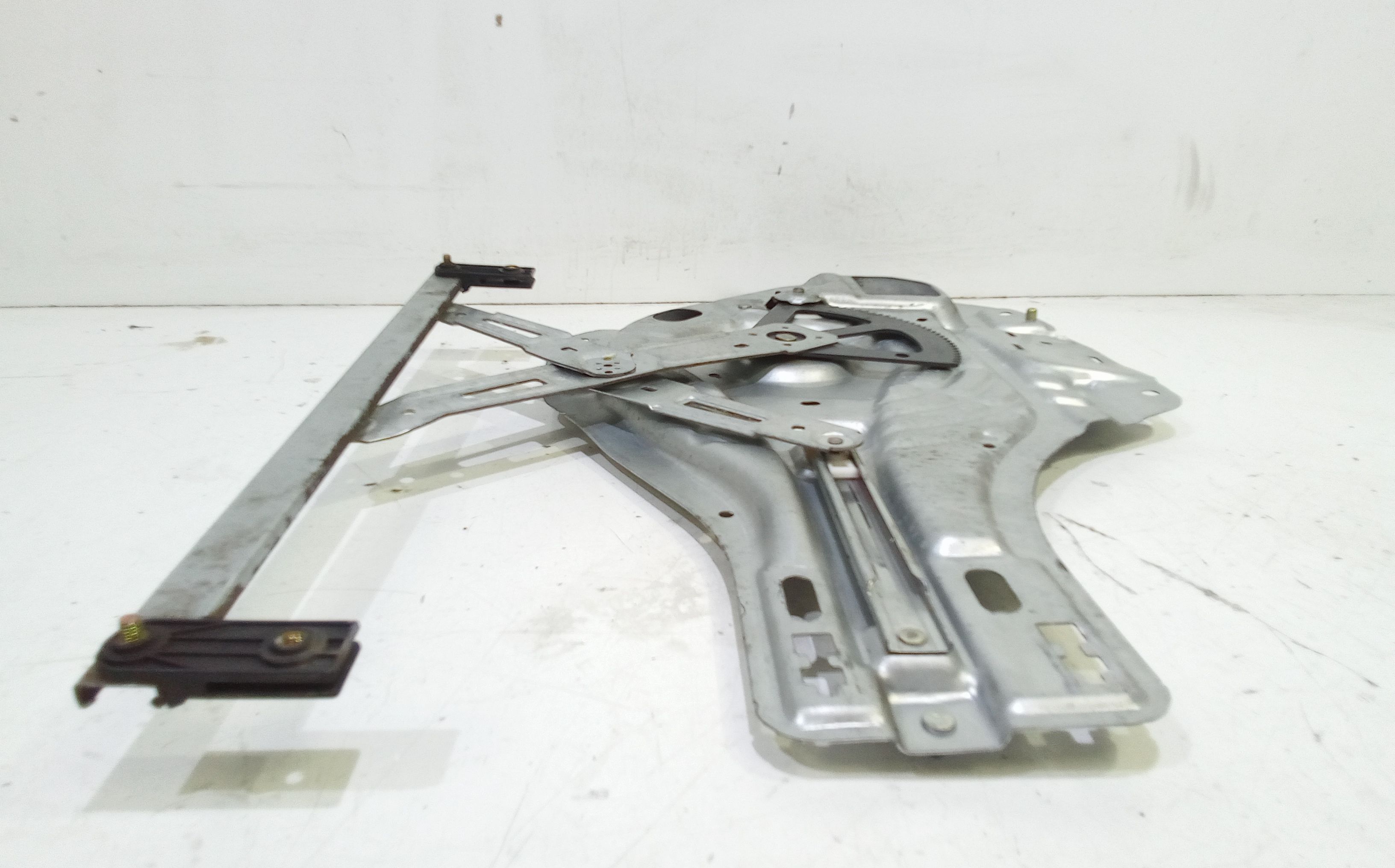 Cremagliera anteriore sinistra Guida HYUNDAI Tucson  Serie (04>09)