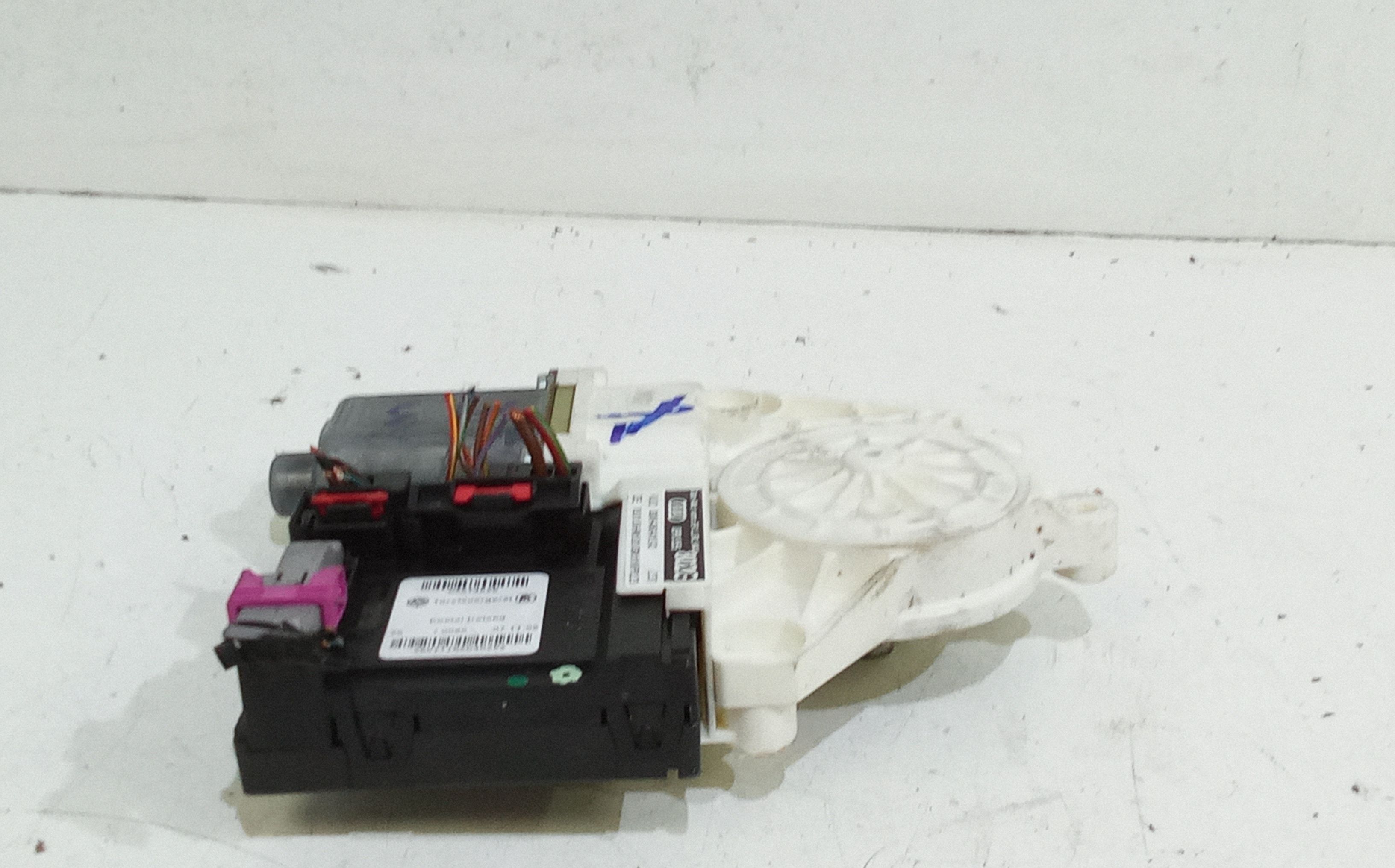 Motorino Alzavetro anteriore destra AUDI A3 Serie (8P1) (05>08)