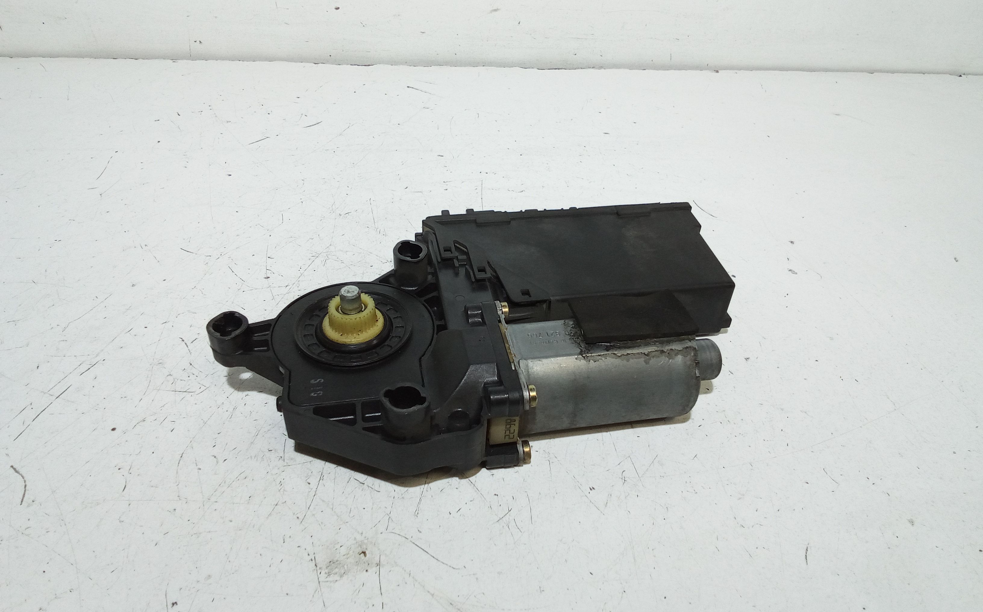Motorino Alzavetro anteriore destra AUDI A2 Serie (8Z0) (00>05)