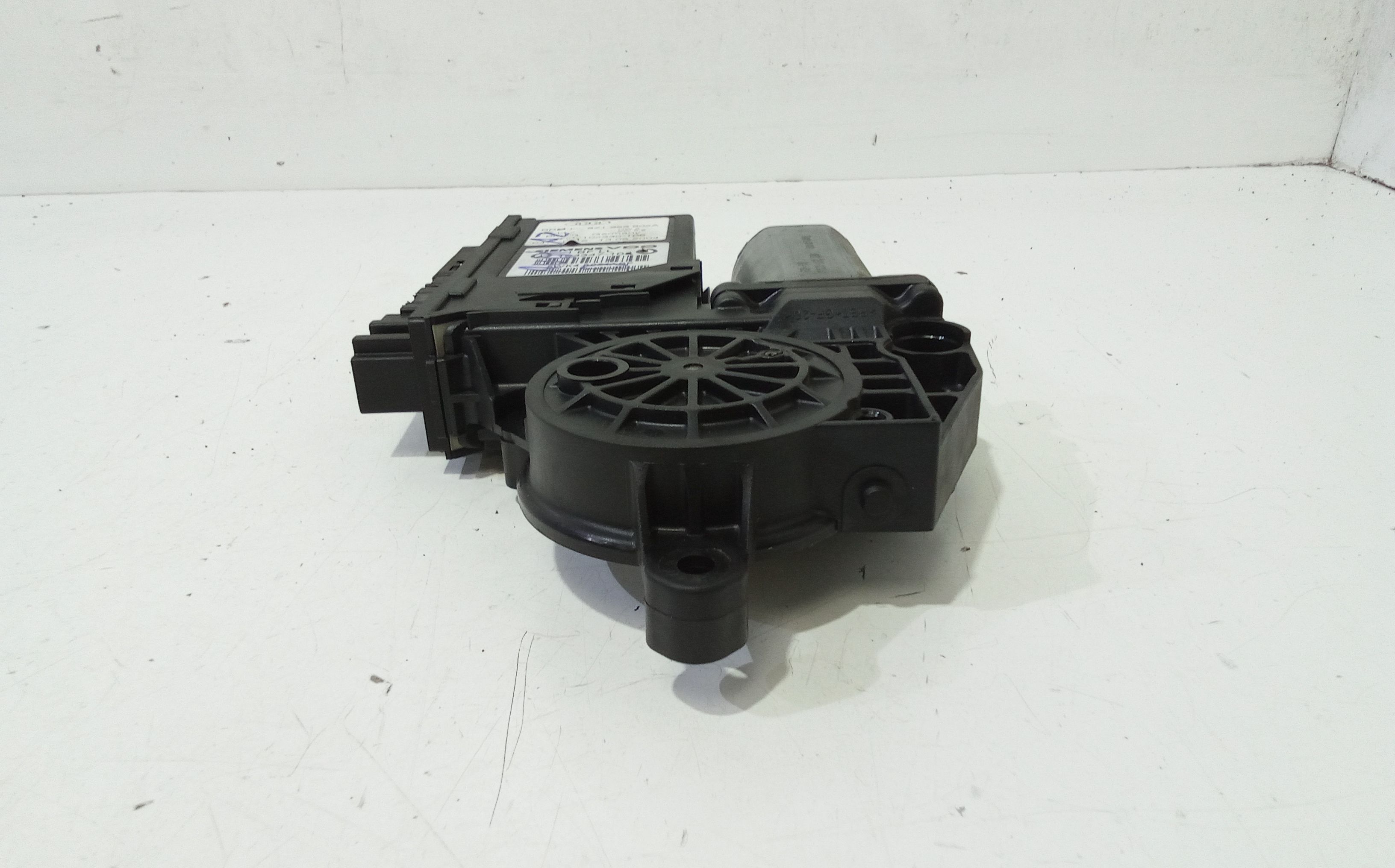 Motorino Alzavetro anteriore destra AUDI A2 Serie (8Z0) (00>05)