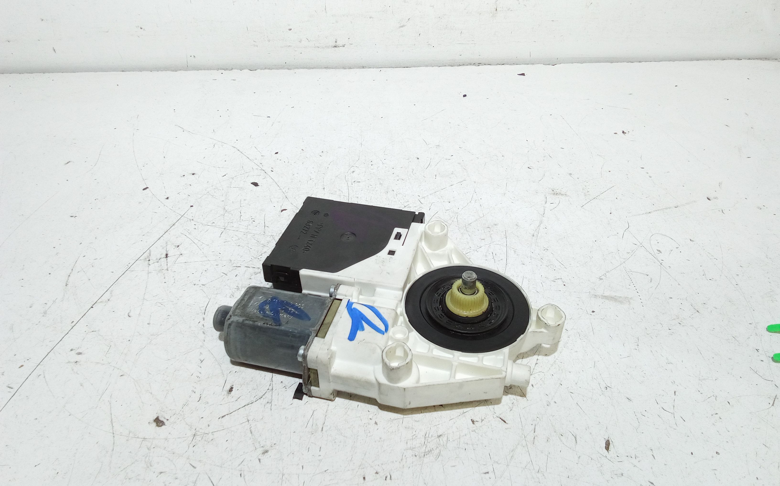 Motorino Alzavetro anteriore destra AUDI A3 Serie (8P1) (08>12)