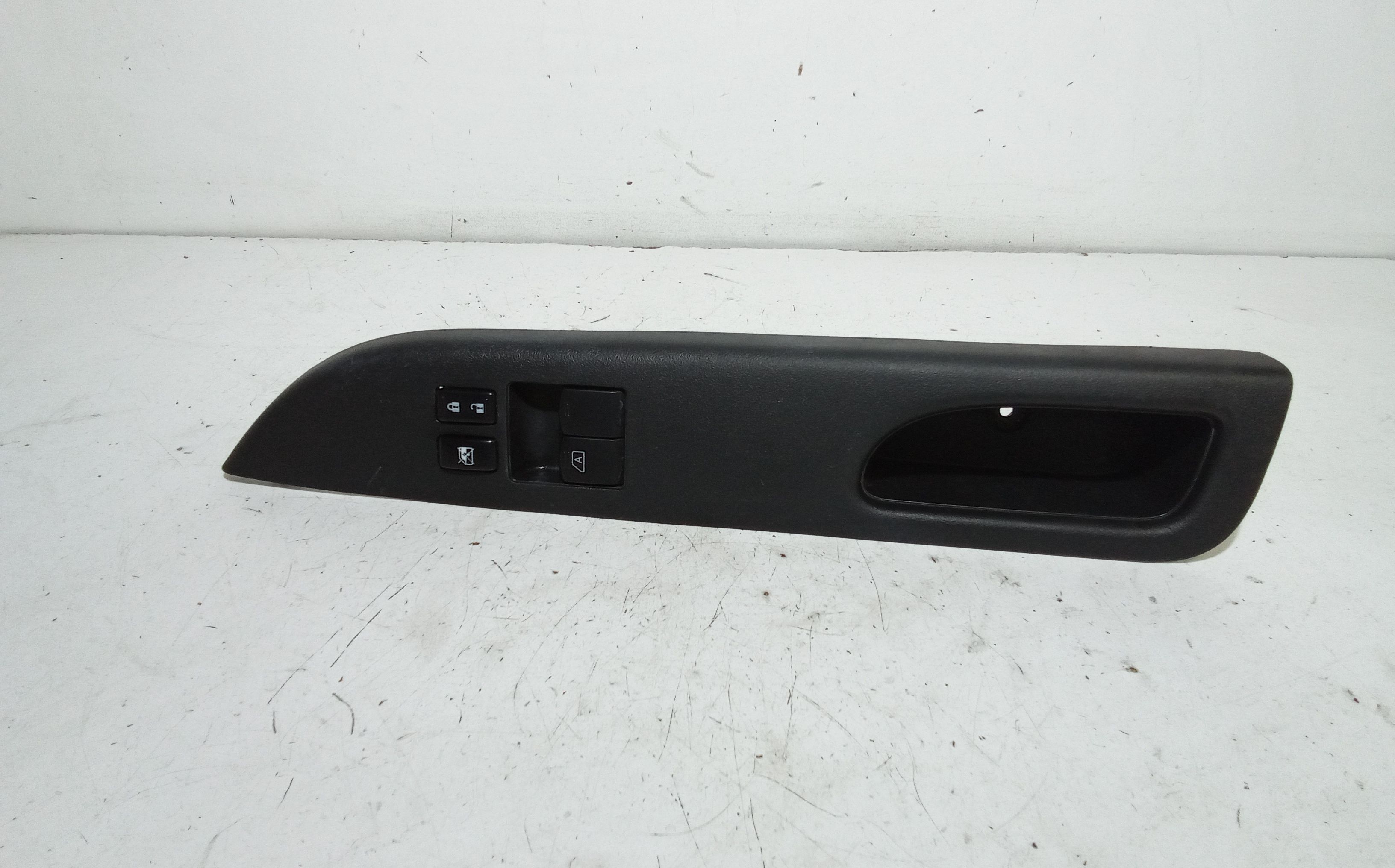 Pulsantiera anteriore sinistra Guida NISSAN Micra 7 Serie