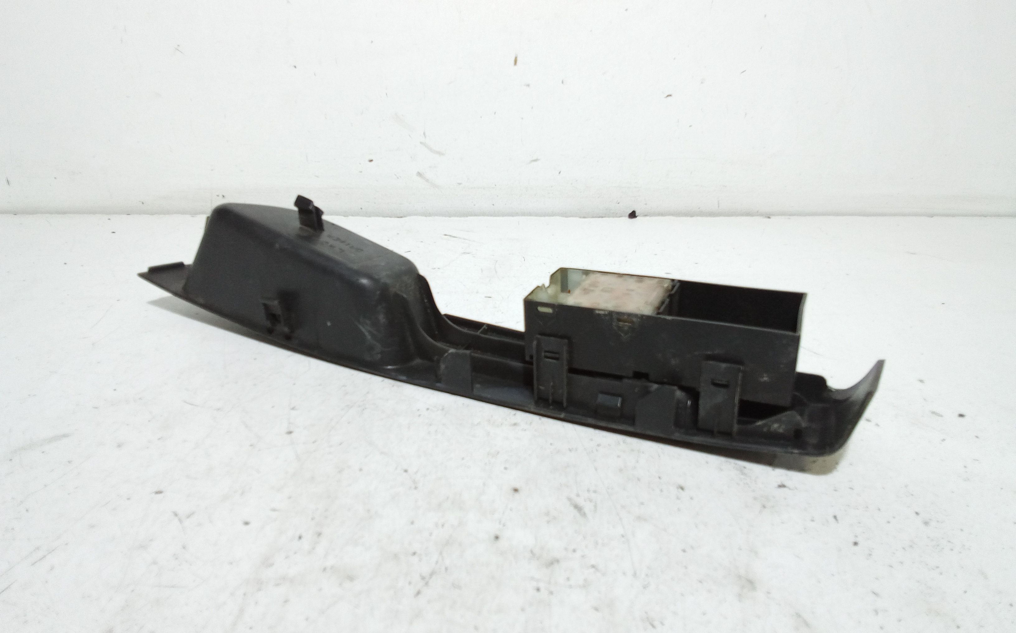 Pulsantiera anteriore sinistra Guida NISSAN Micra 3 Serie