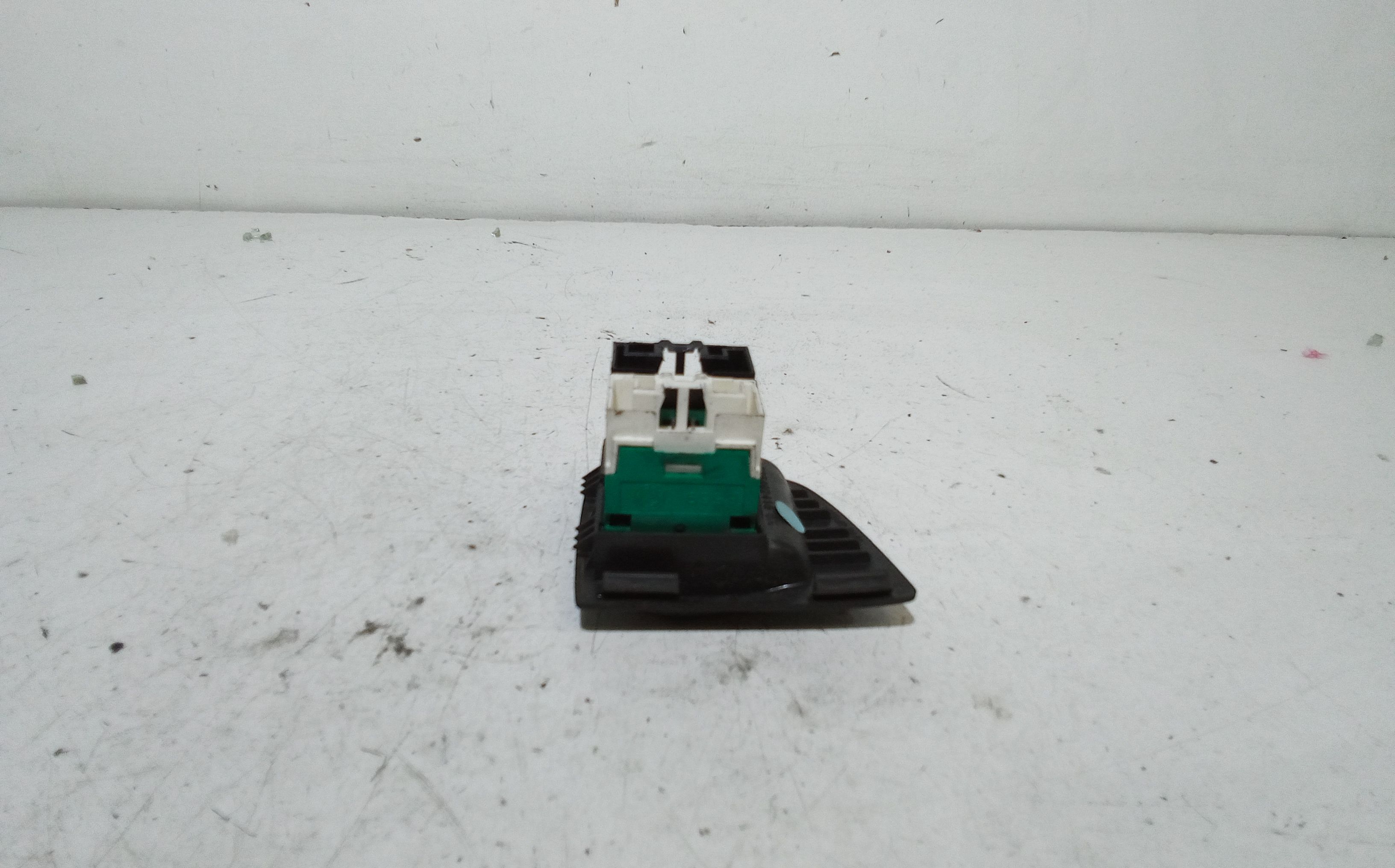 Pulsantiera anteriore sinistra Guida FIAT Dobl Cargo (05>09)