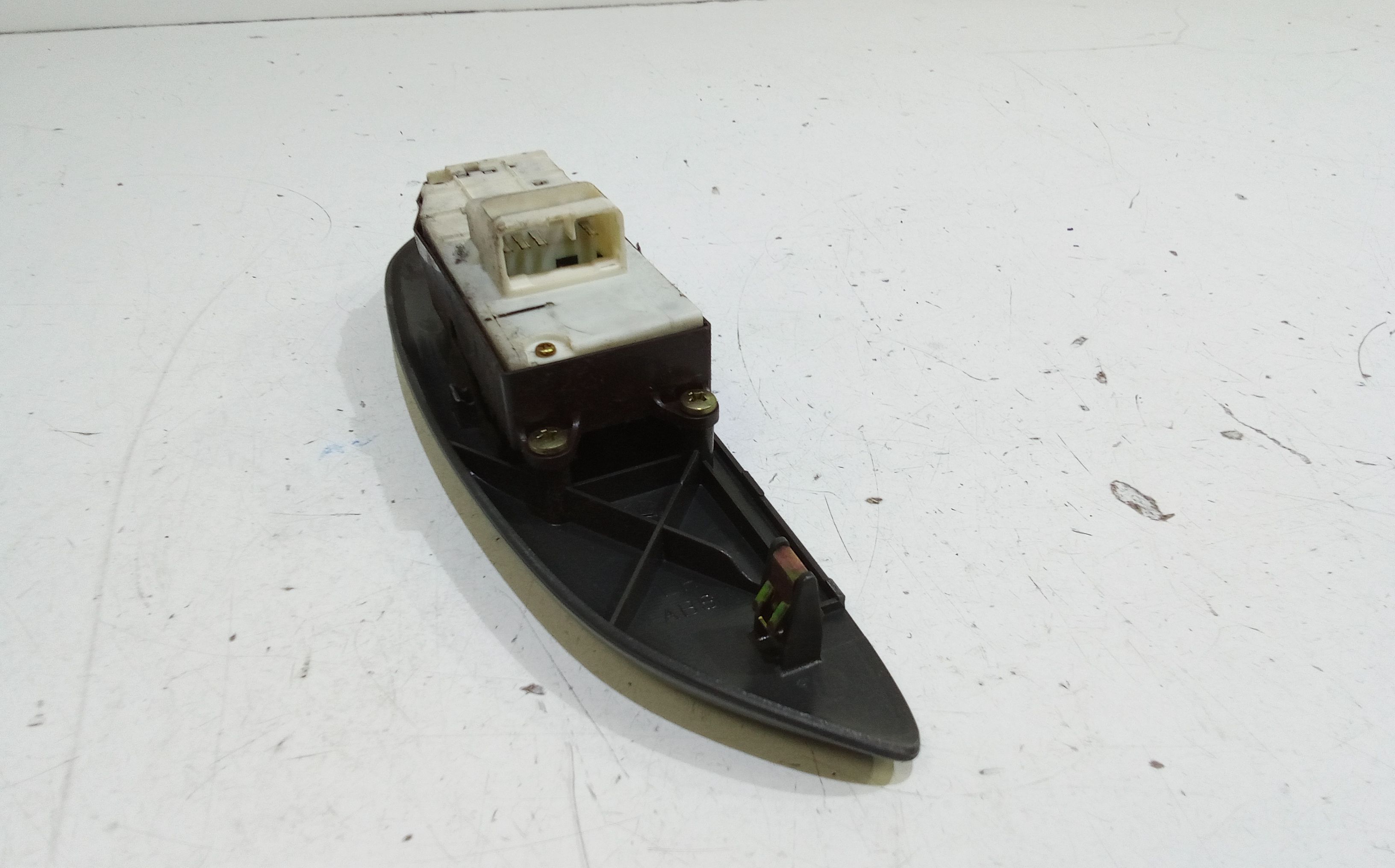 Pulsantiera anteriore sinistra Guida TOYOTA Yaris Serie (03>05)