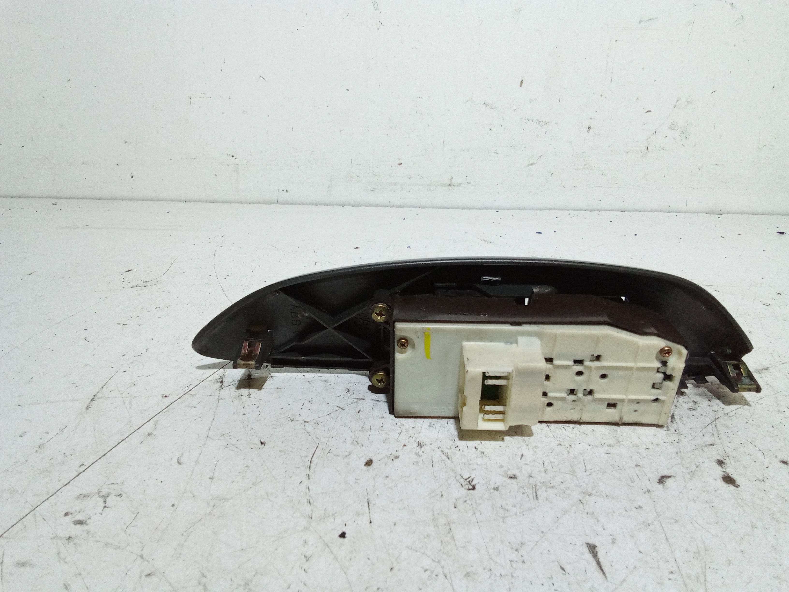 Pulsantiera anteriore sinistra Guida TOYOTA Yaris Serie (03>05)