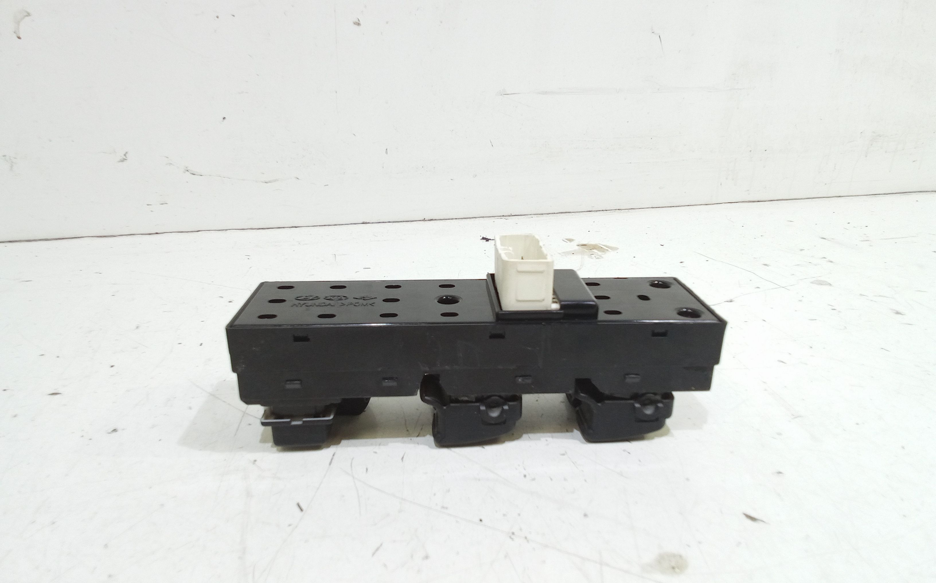 Pulsantiera anteriore sinistra Guida HYUNDAI Tucson  Serie (04>09)