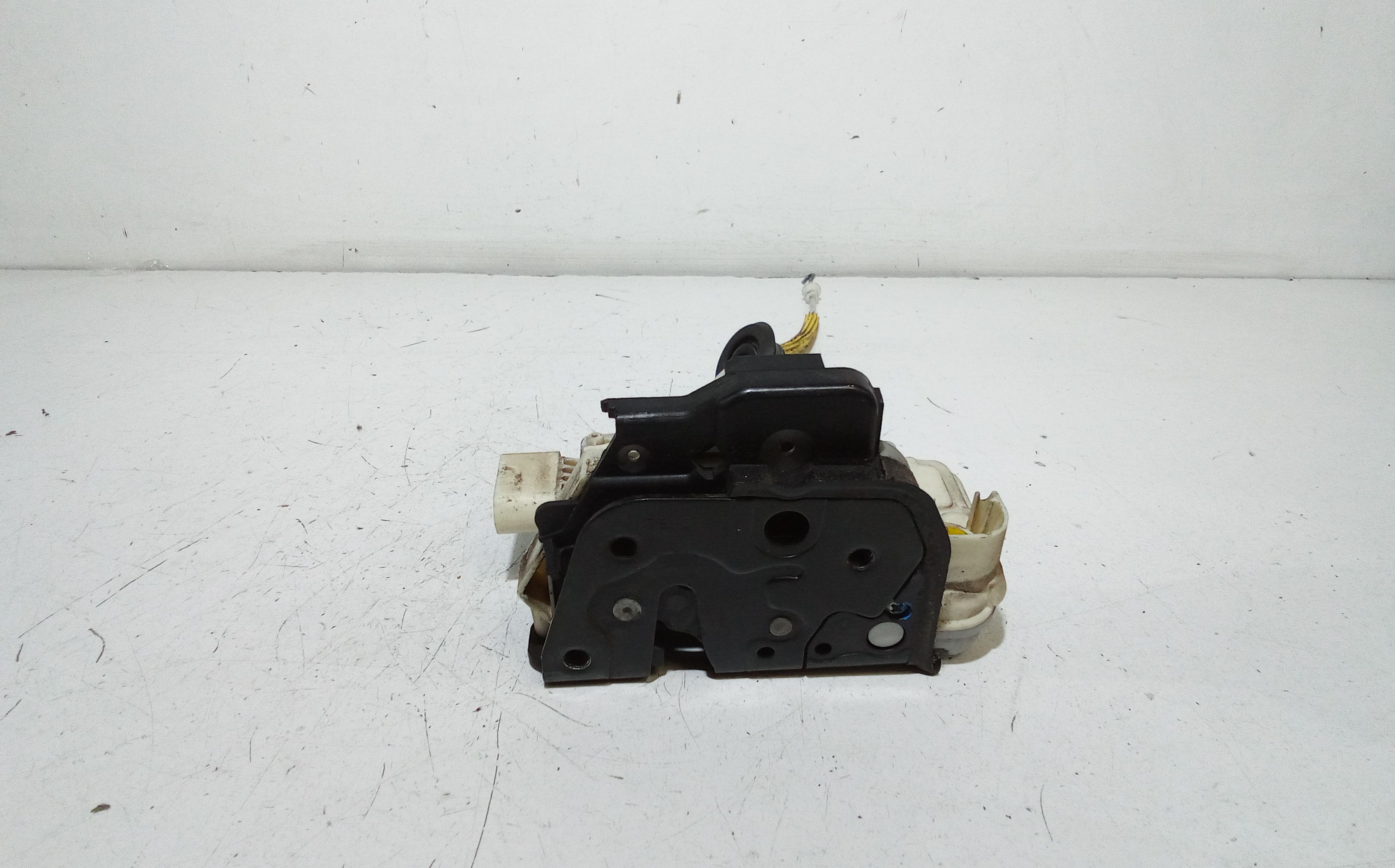 Serratura Anteriore Sinistra AUDI A3 Serie (8P1) (05>08)