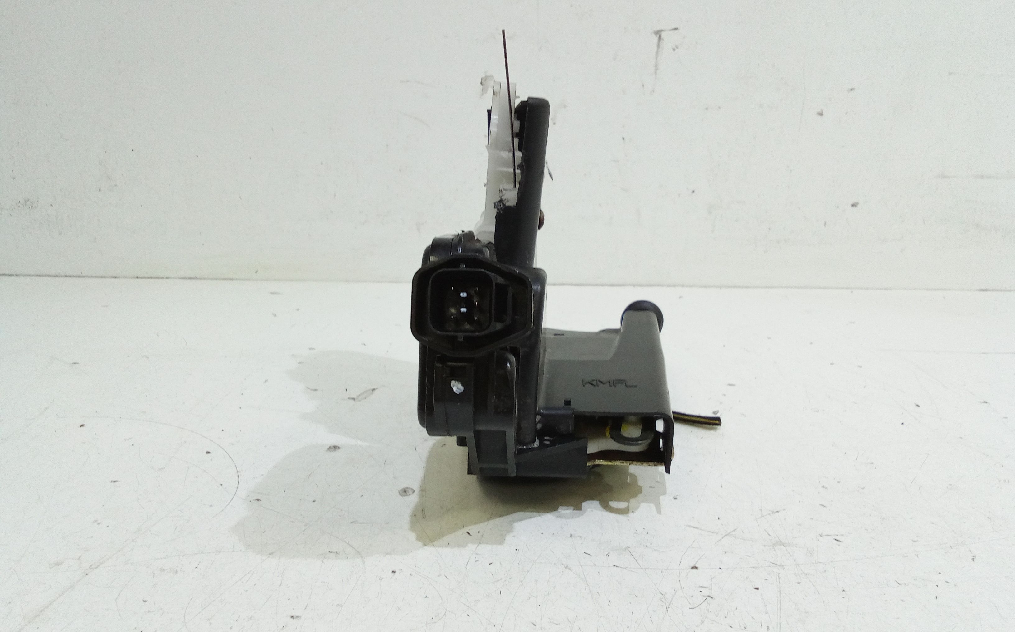 Serratura Anteriore Sinistra KIA Sportage Serie (04>10)