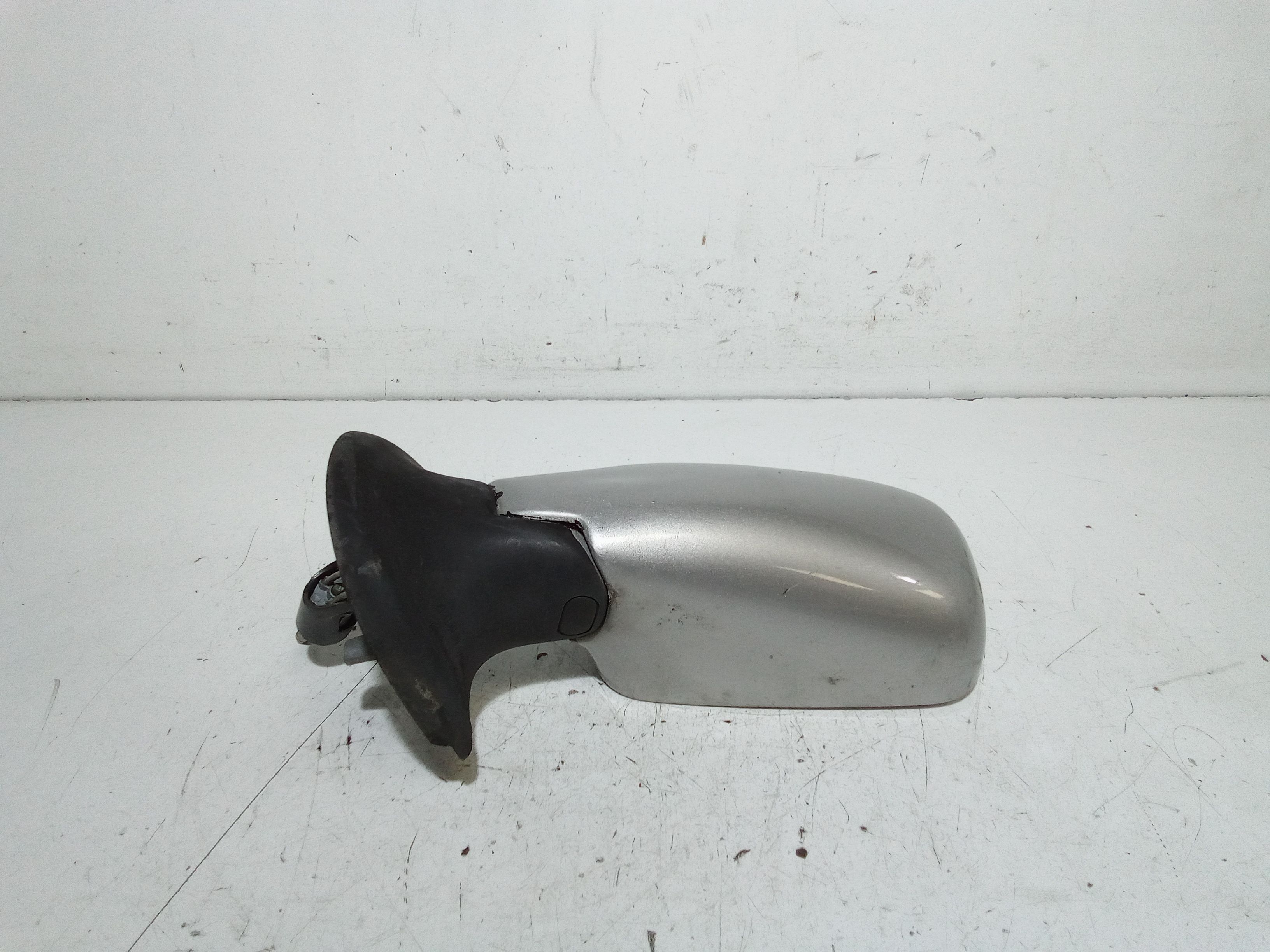 Specchietto Retrovisore Sinistro FIAT Punto Berlina 3P