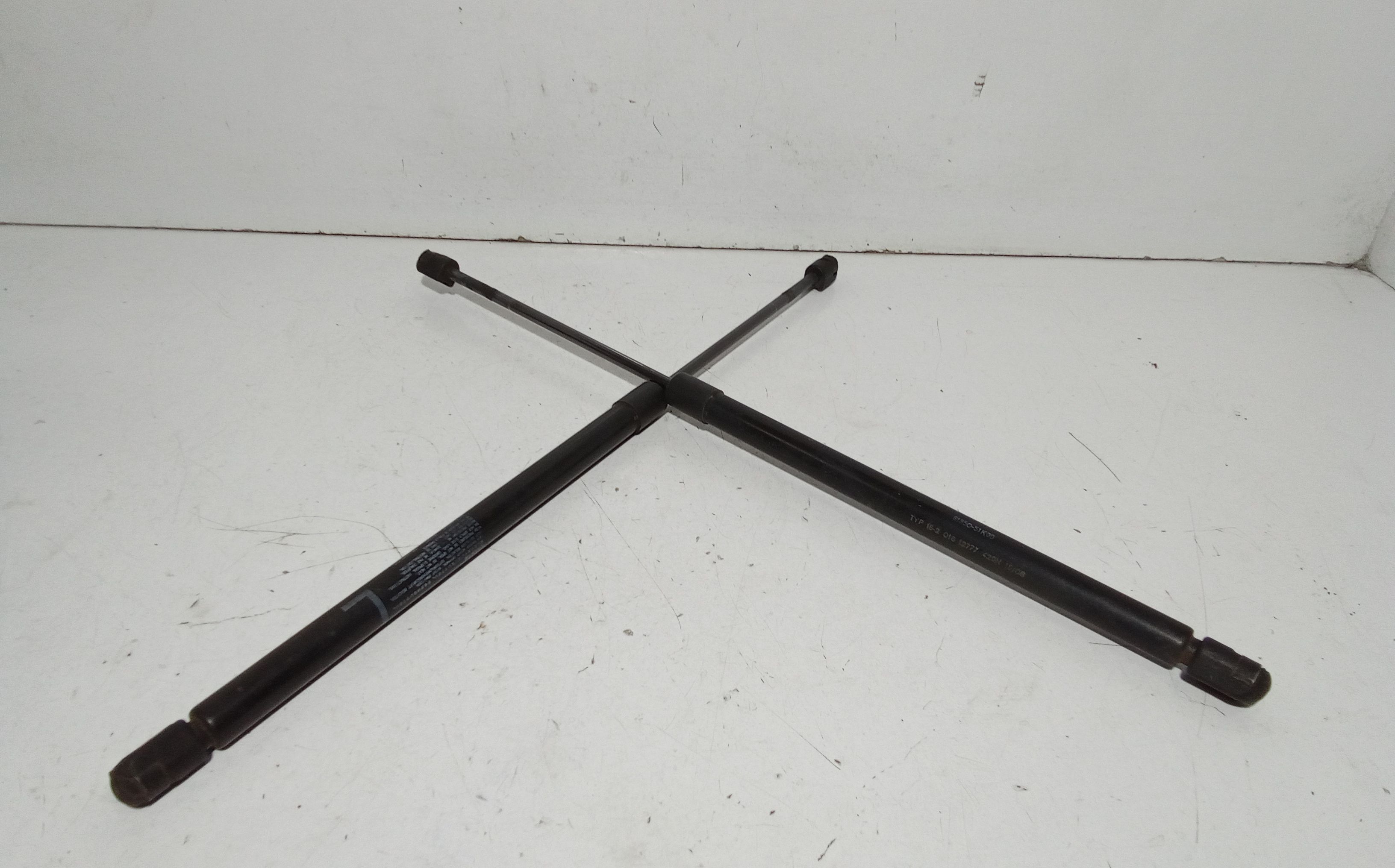 Pistoncini cofano Post. OPEL Agila B