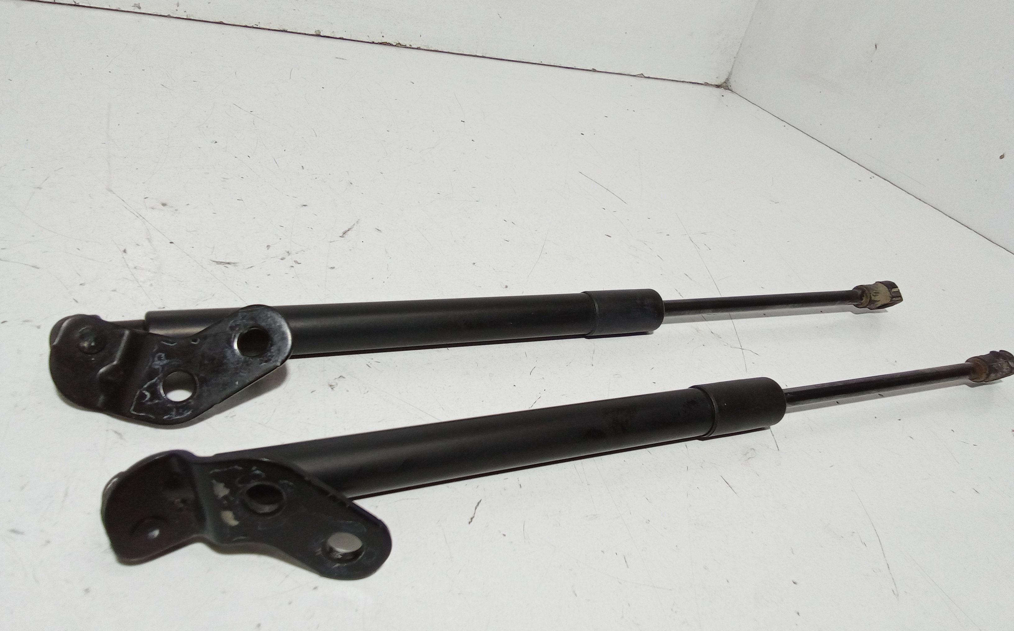 Pistoncini cofano Post. CHEVROLET Spark 1 Serie