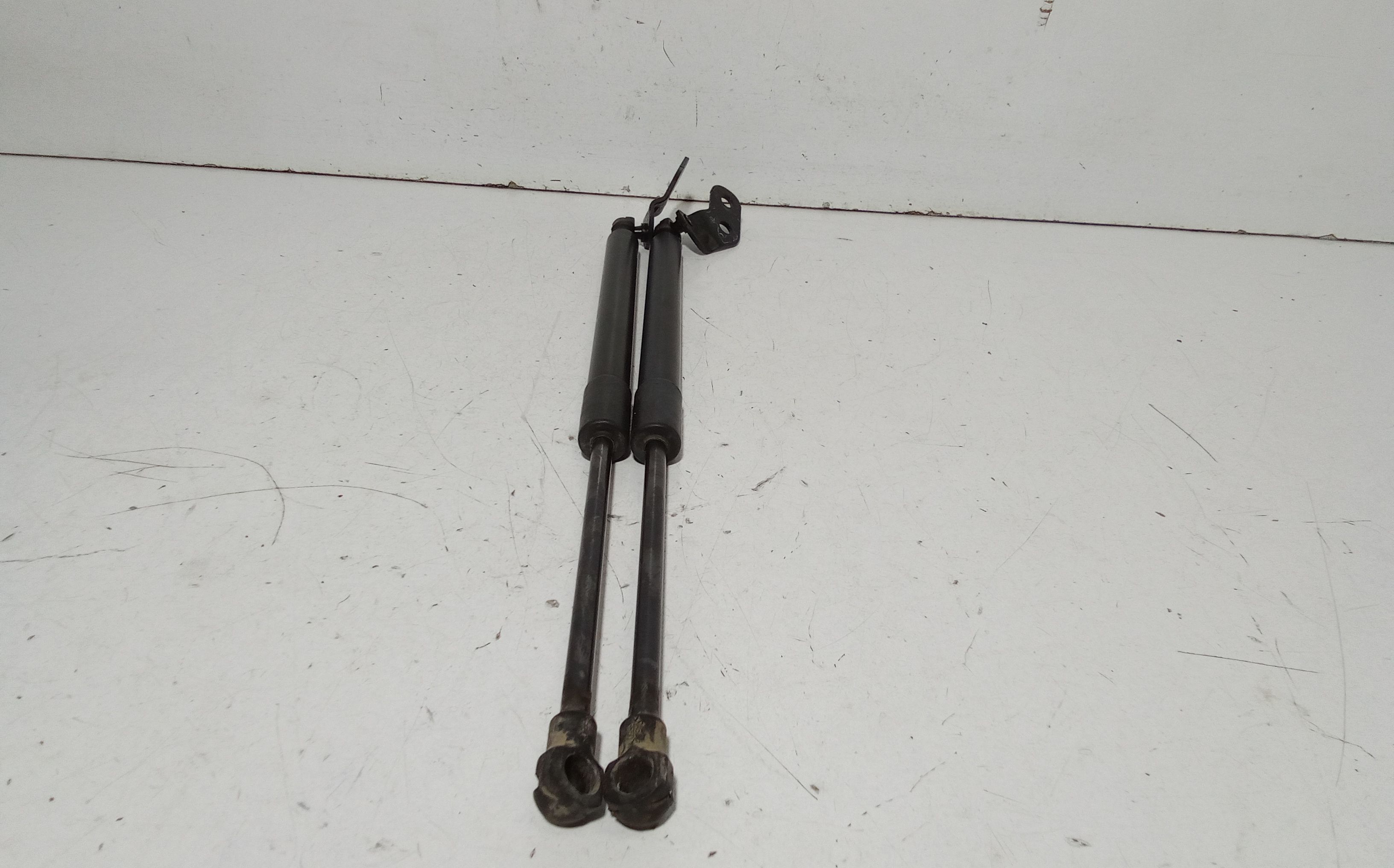 Pistoncini cofano Post. CHEVROLET Spark 1 Serie