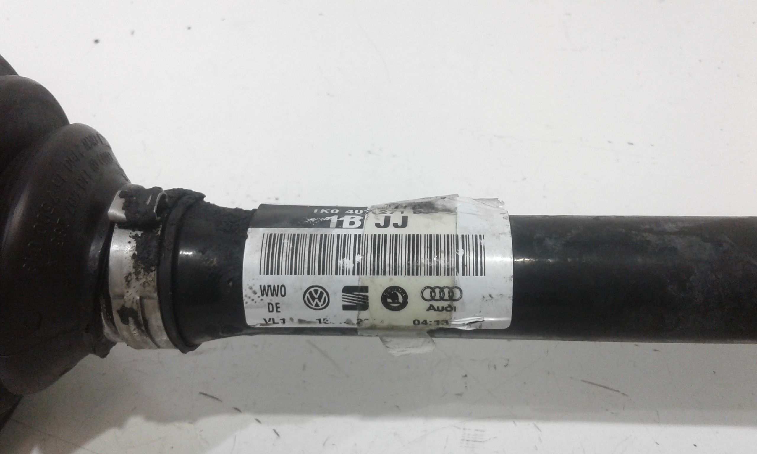 Semiasse anteriore Sinistro VOLKSWAGEN Touran 1 Serie