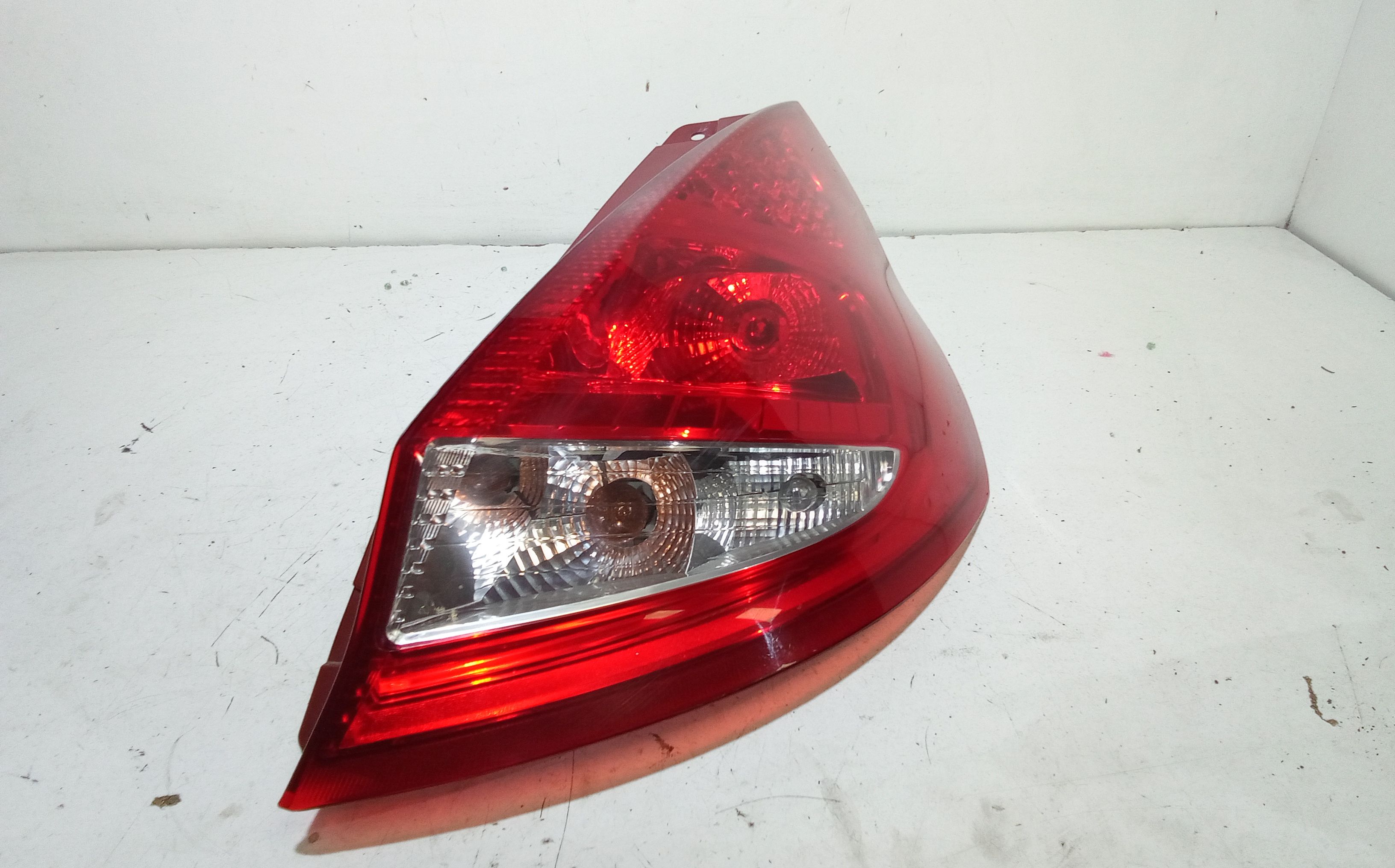 Stop fanale posteriore Destro Passeggero FORD Fiesta 6 Serie