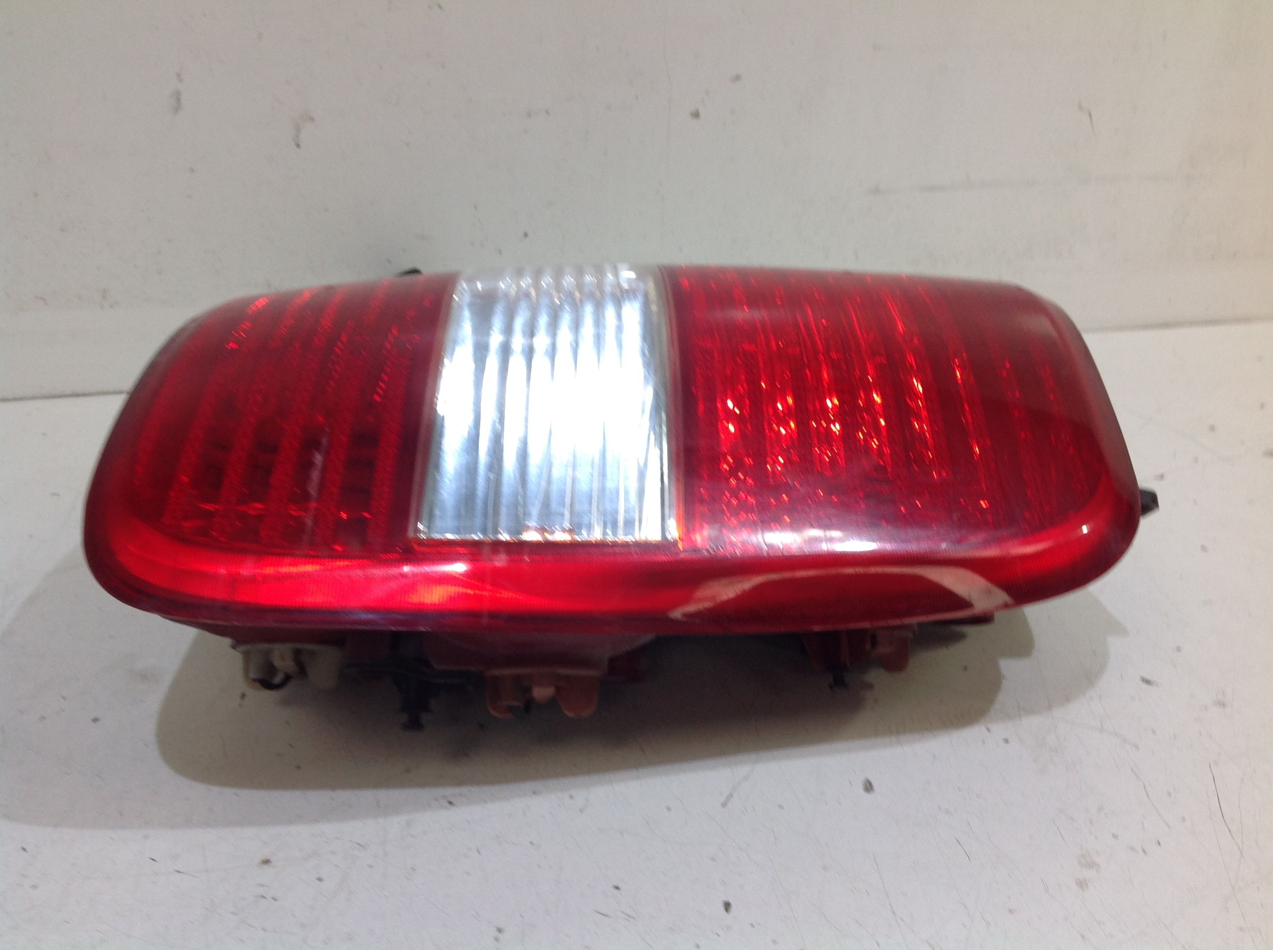 Stop fanale posteriore Destro Passeggero KIA Carnival 2 Serie