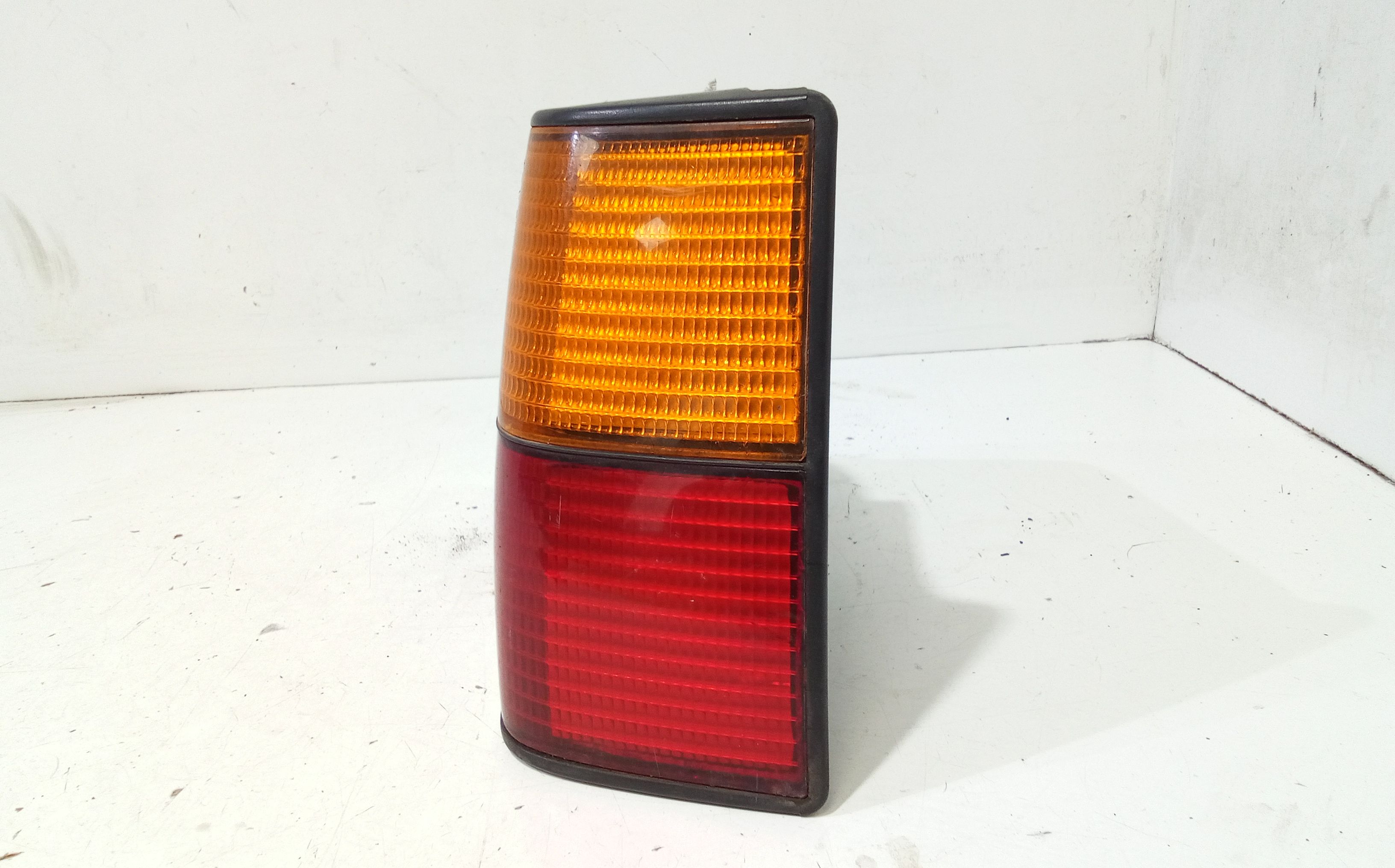 Stop fanale posteriore Destro Passeggero VOLKSWAGEN Golf 2 Serie (83>92)