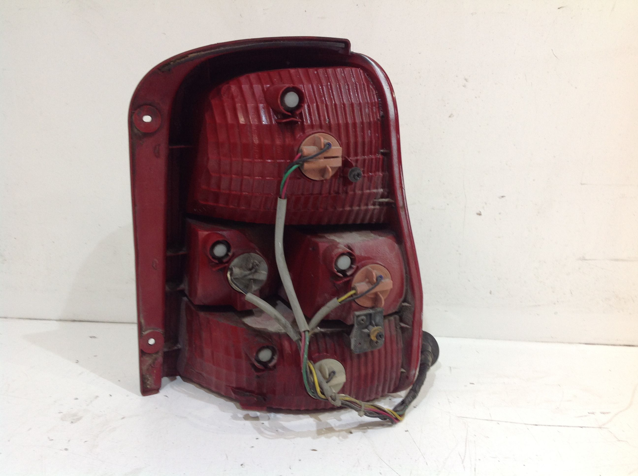 Stop fanale Posteriore sinistro lato Guida KIA Carnival 2 Serie