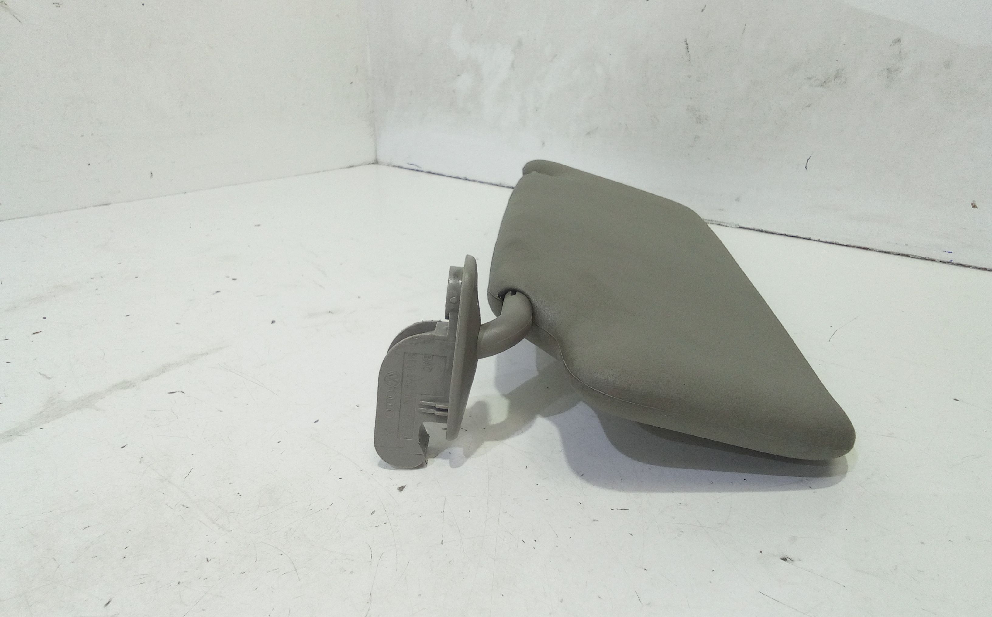 Parasole aletta Lato Passeggero AUDI A4 Avant (8E) (00>04)