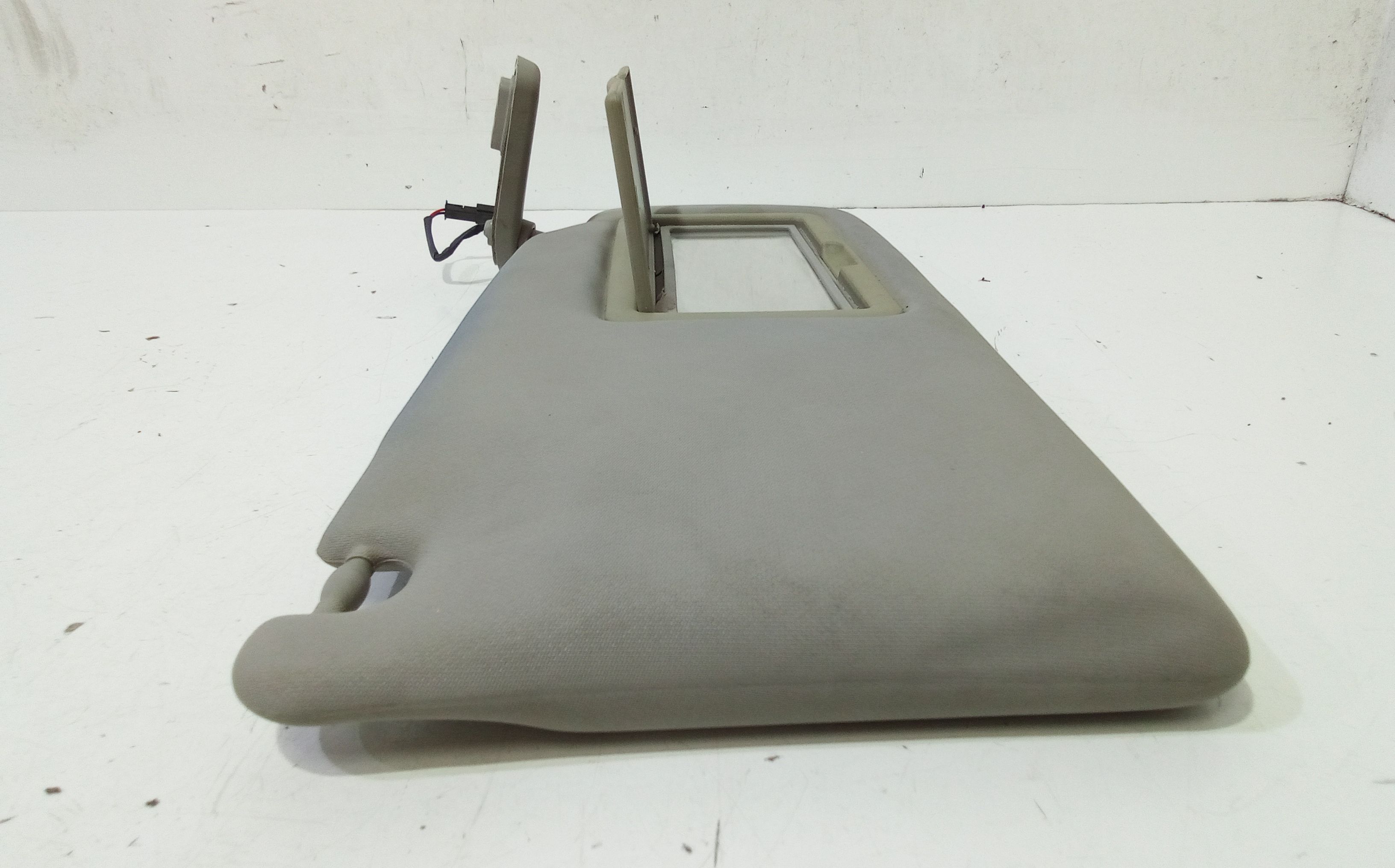 Parasole aletta Lato Passeggero TOYOTA Avensis Verso