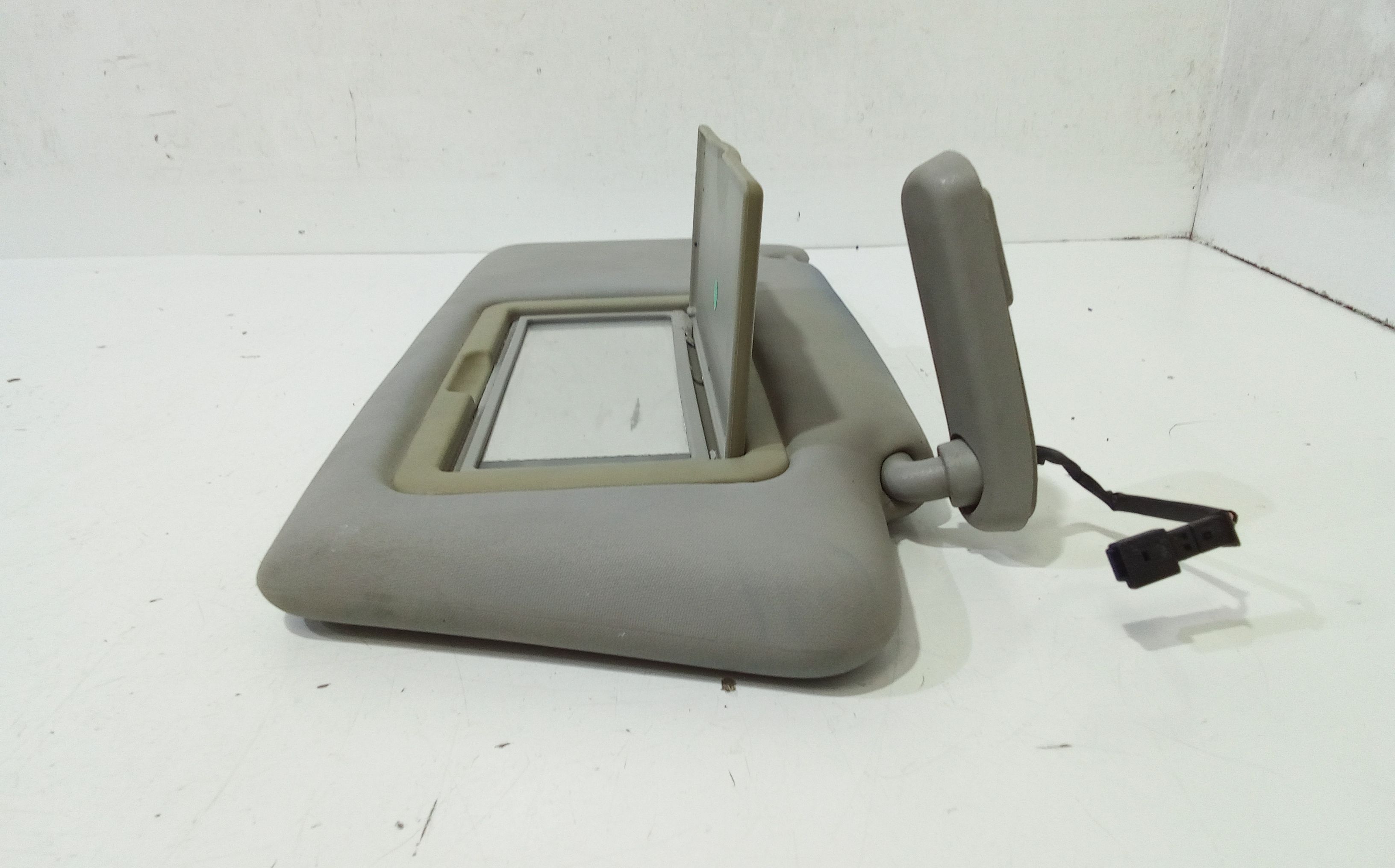 Parasole aletta Lato Passeggero TOYOTA Avensis Verso