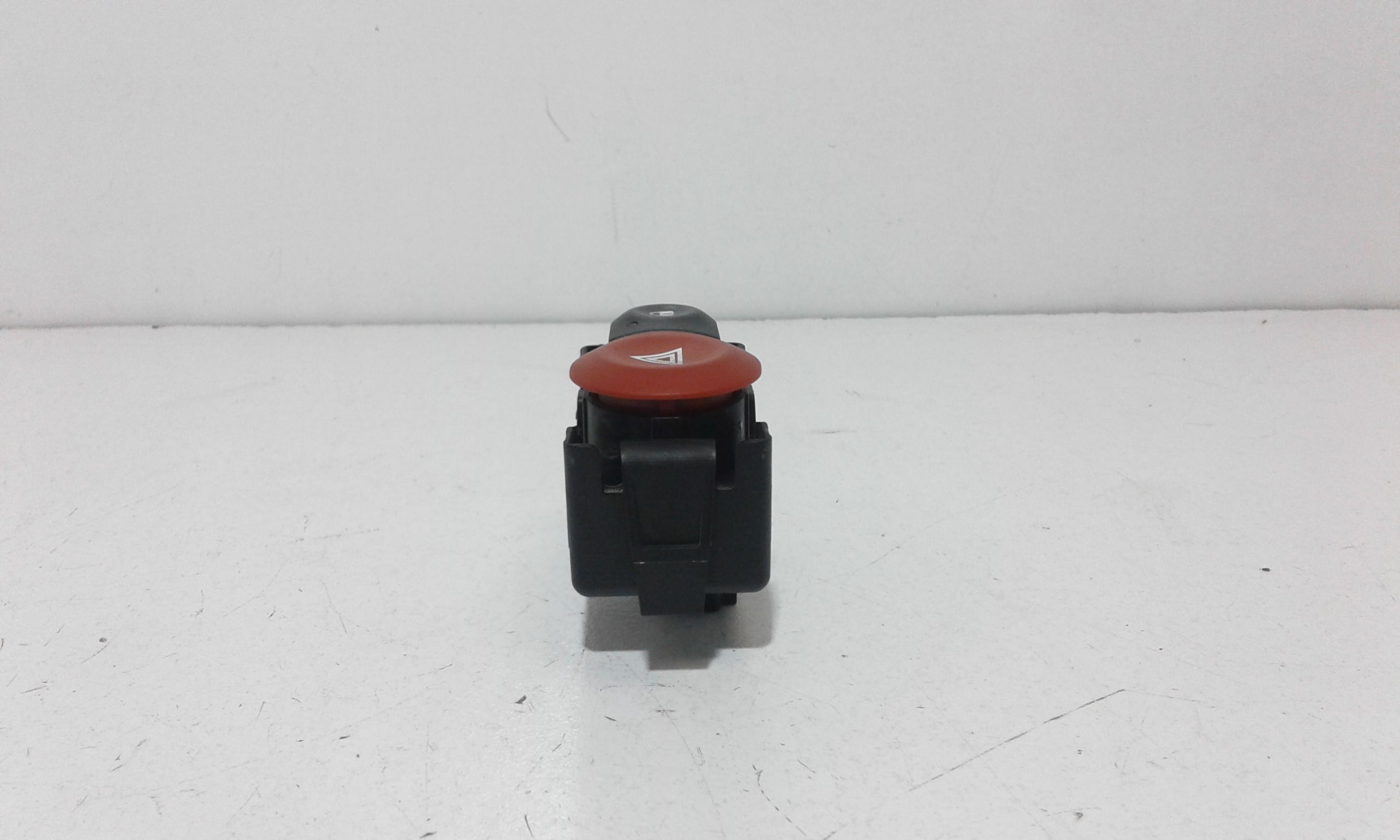 Pulsante luci di emergenza RENAULT Modus 1 Serie