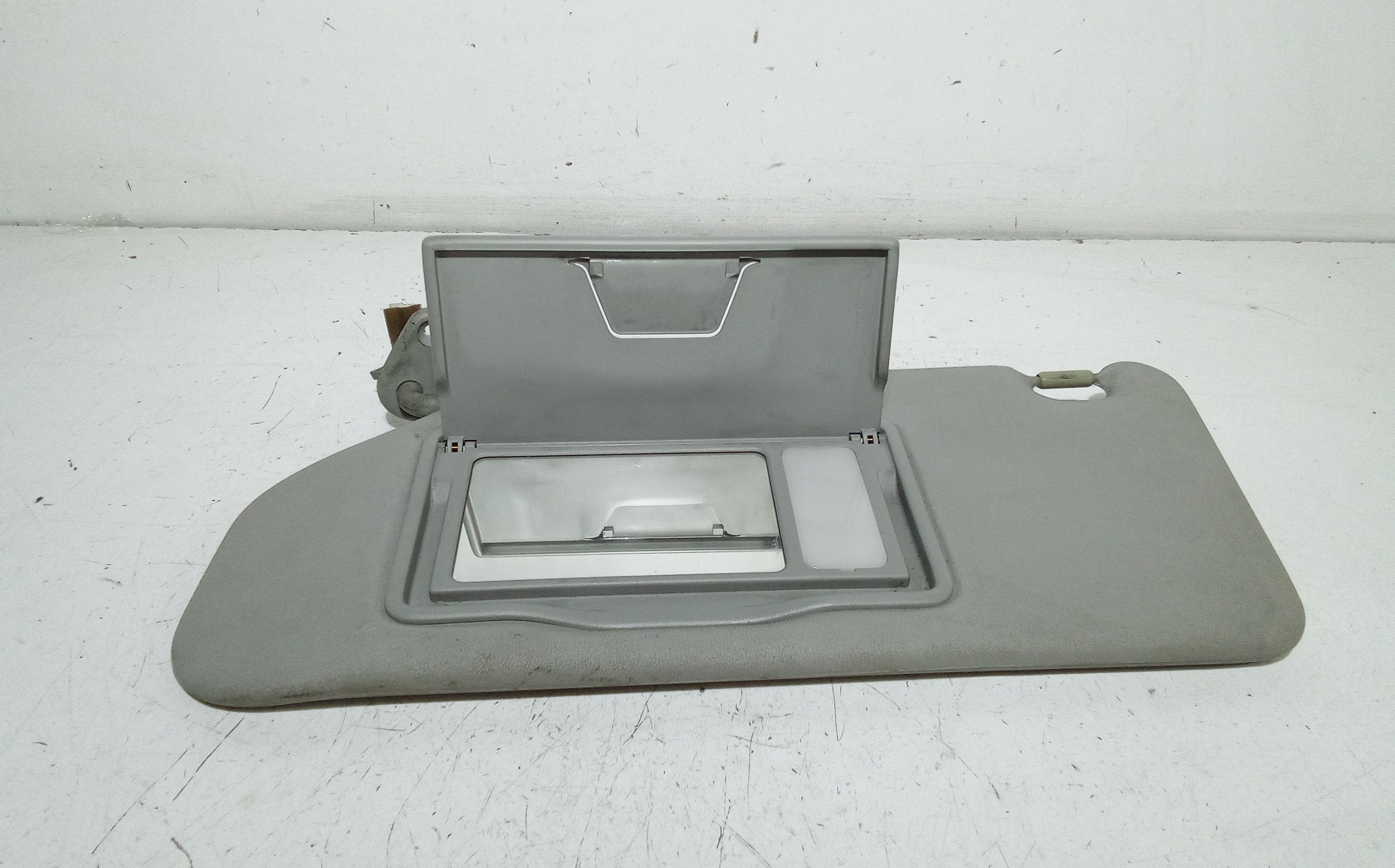 Parasole aletta anteriore Lato Guida MITSUBISHI Outlander Serie (CW0) (09>12)