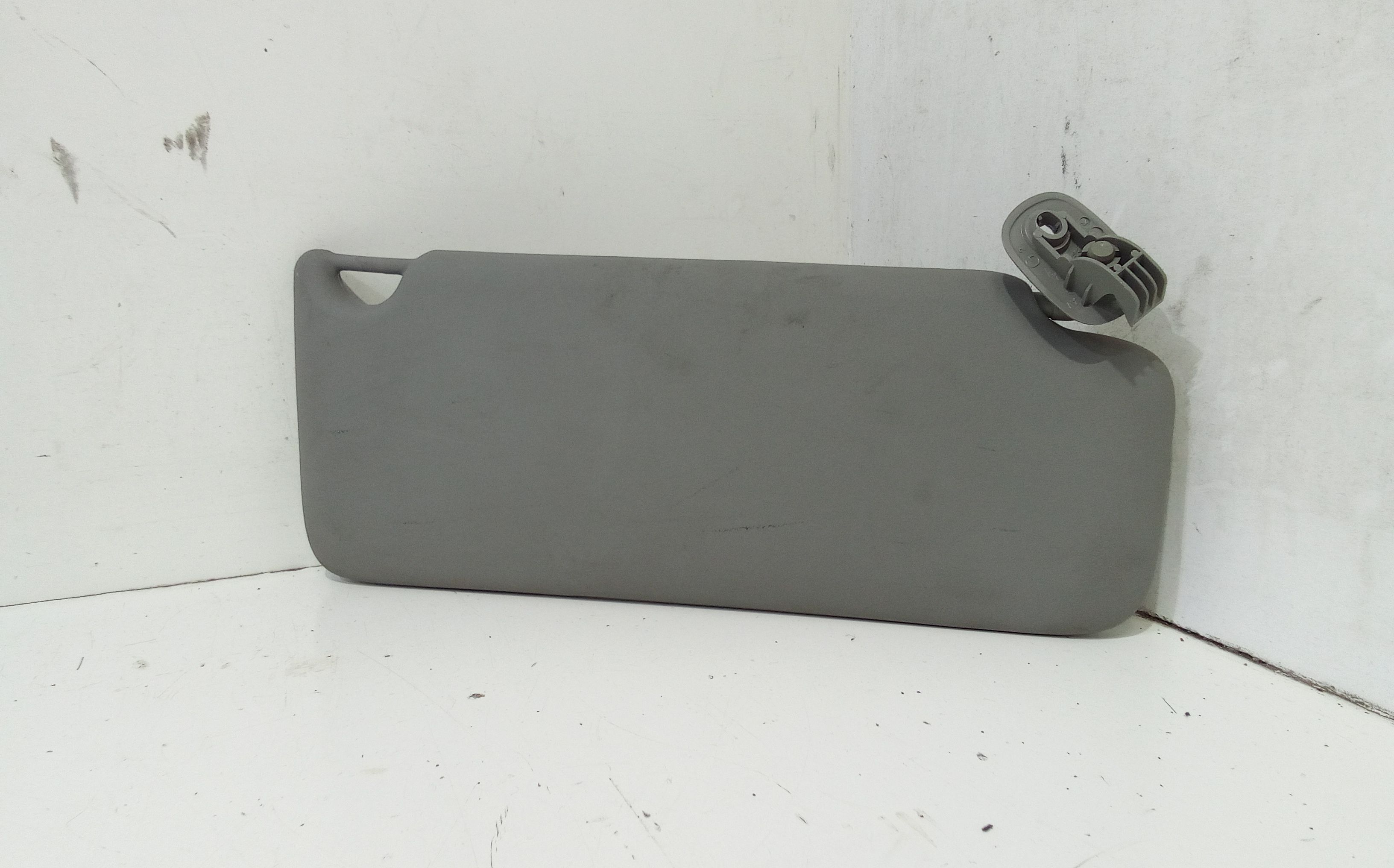 Parasole aletta anteriore Lato Guida RENAULT Clio Serie (01>05)