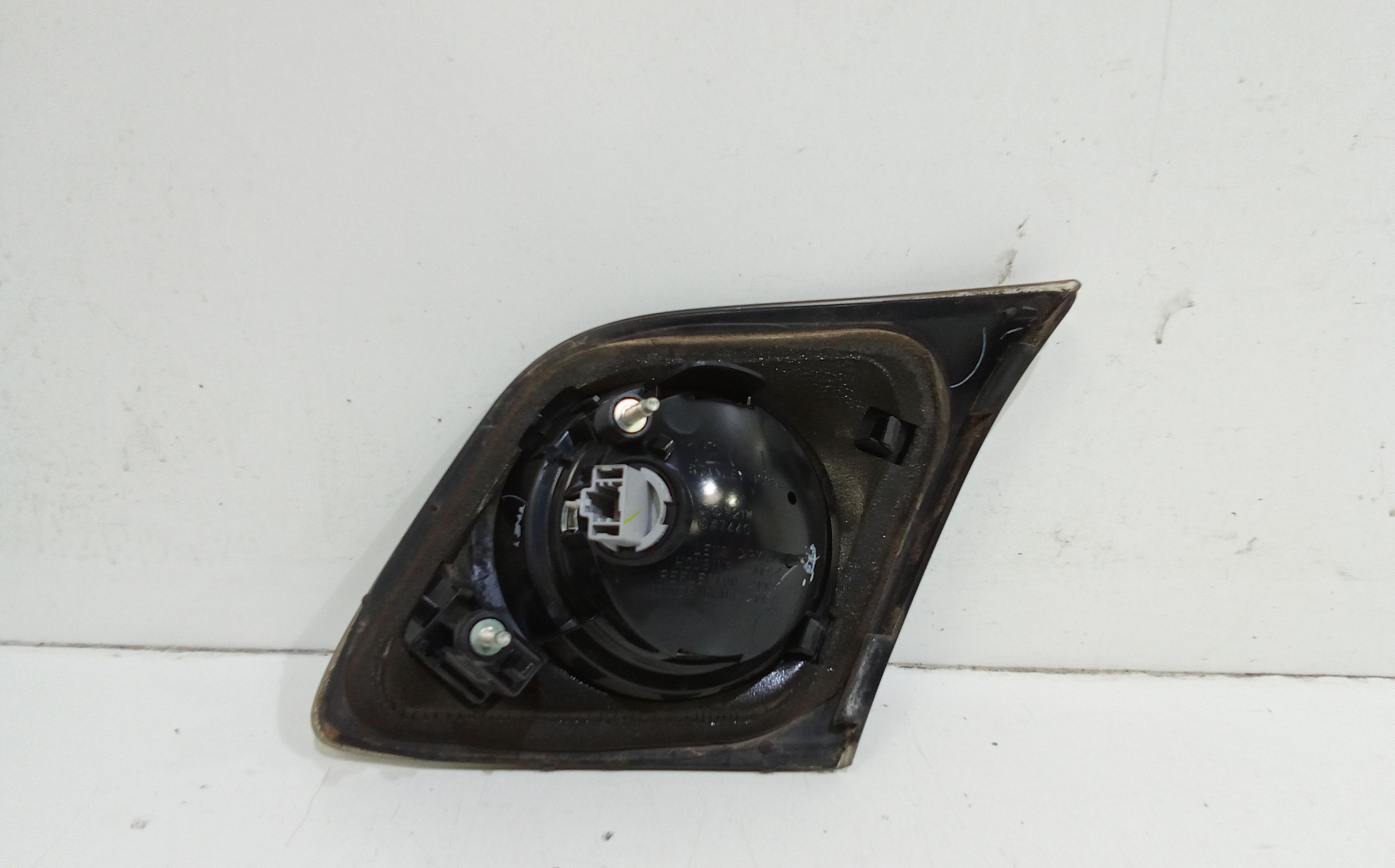 Stop Posteriore Sinistro Integrato nel Portello MAZDA 3 Berlina Serie (03>09)