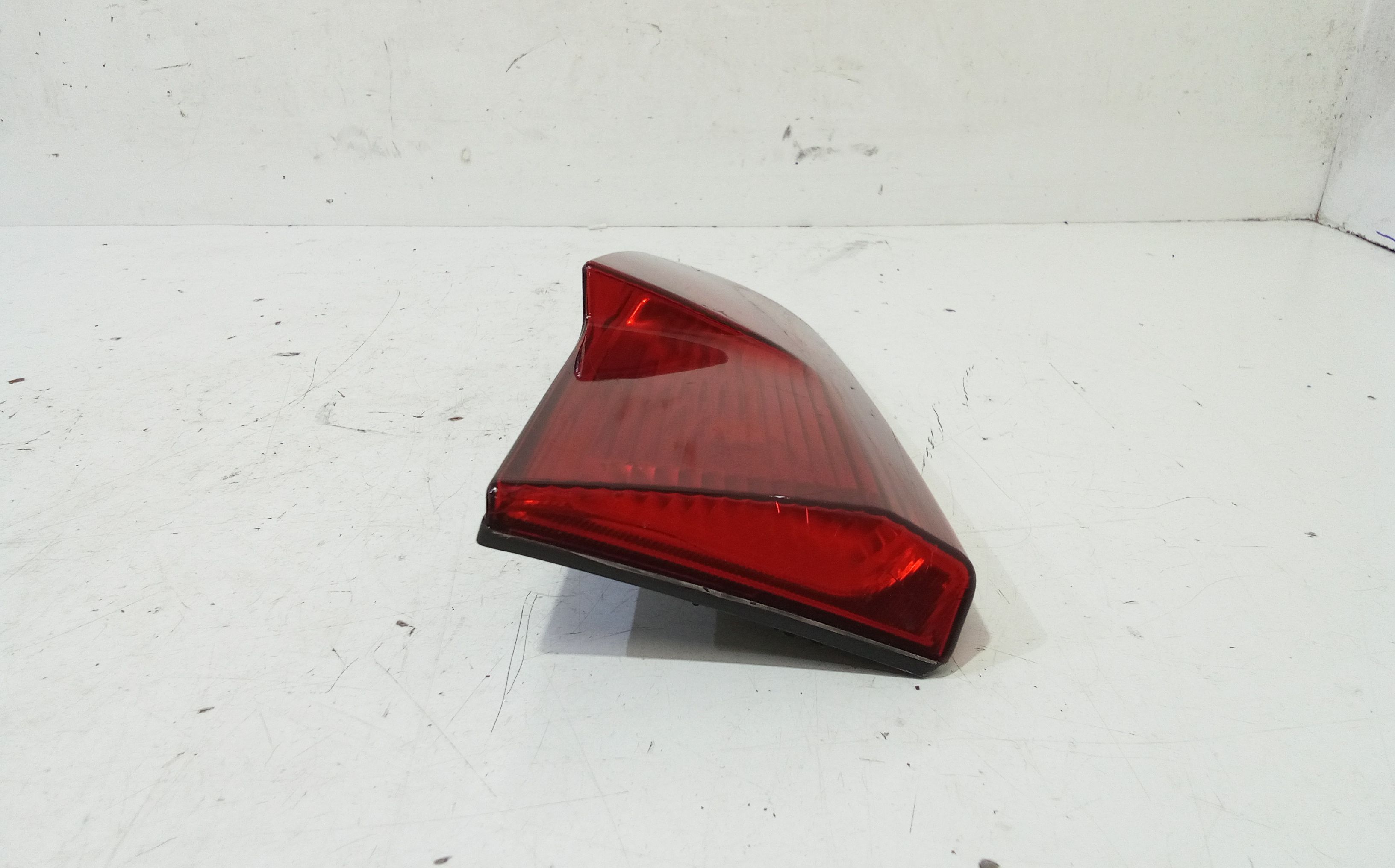 Stop Posteriore Destro Integrato nel Portello FIAT Punto Berlina 3P 3 Serie