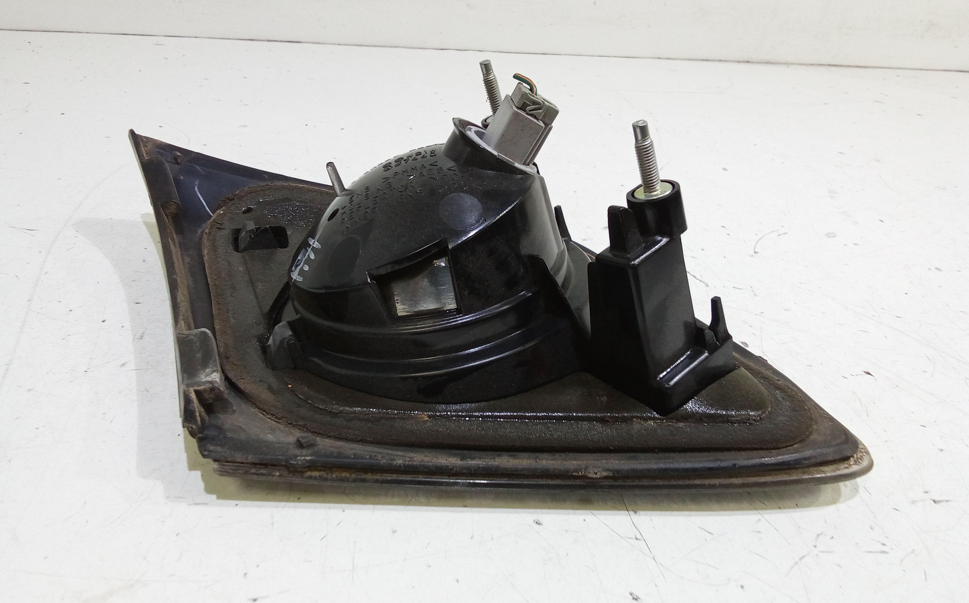 Stop Posteriore Destro Integrato nel Portello MAZDA 3 Berlina Serie (03>09)