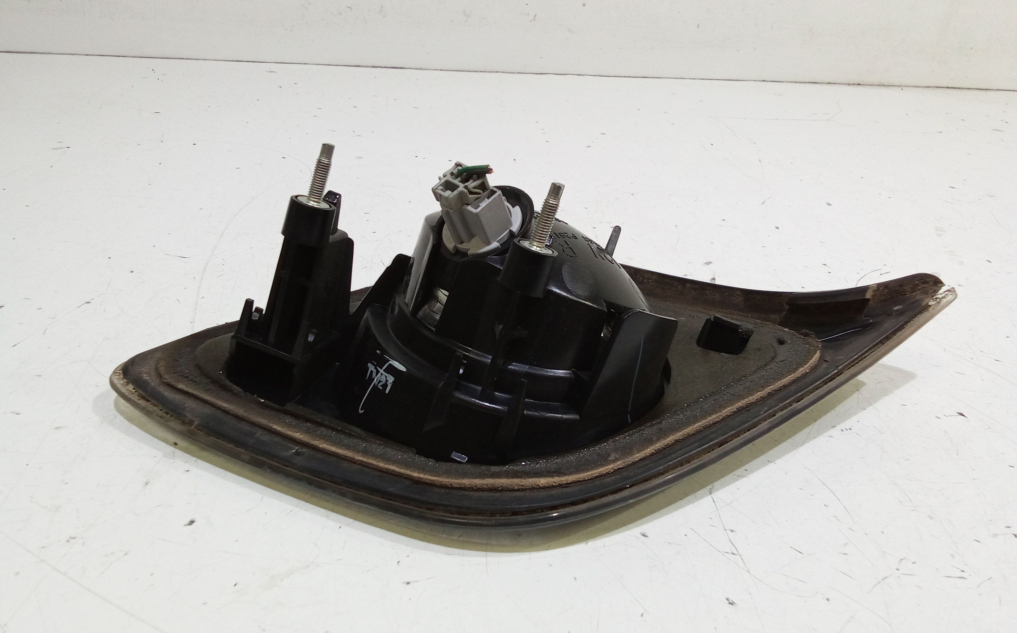 Stop Posteriore Destro Integrato nel Portello MAZDA 3 Berlina Serie (03>09)