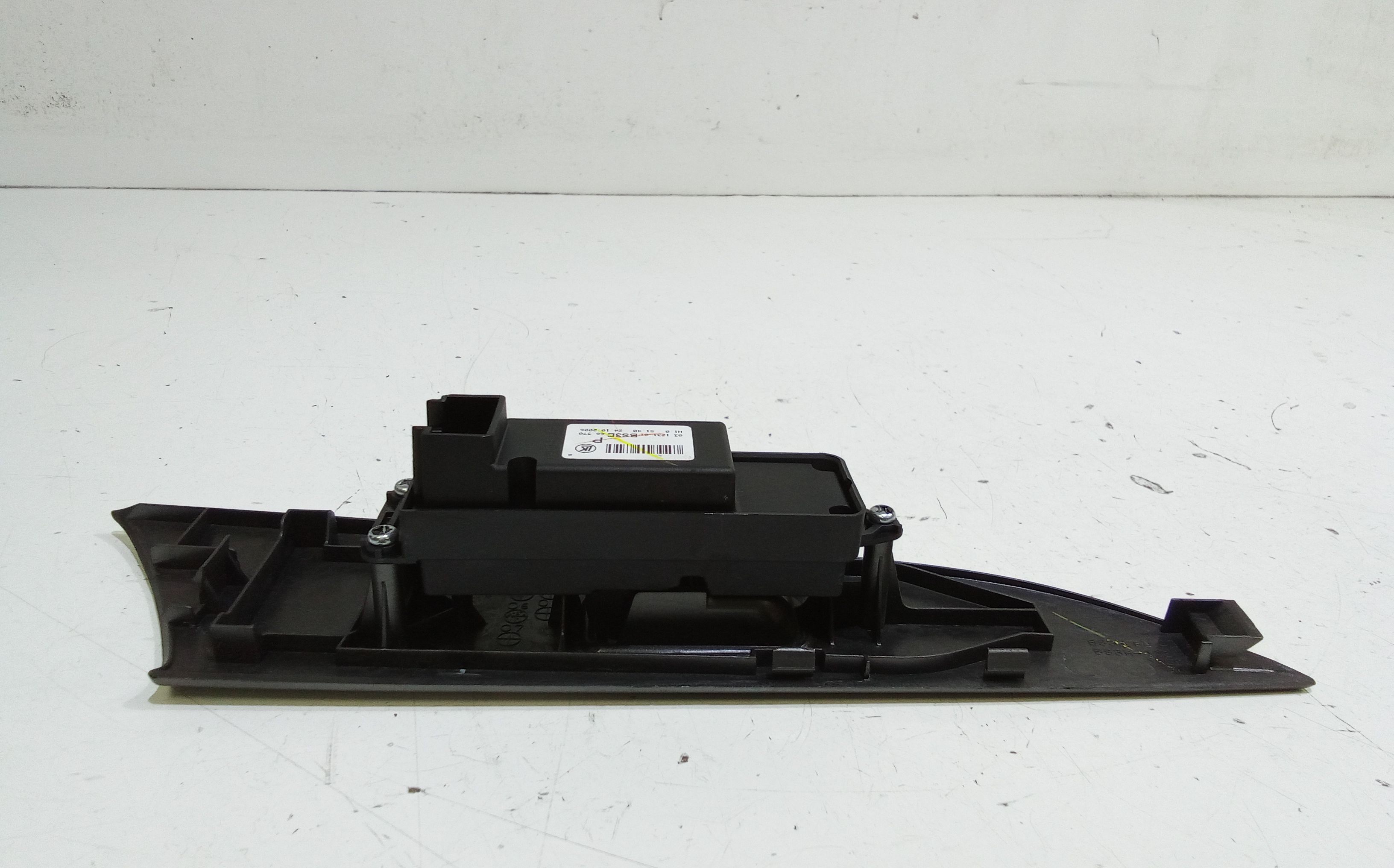 Pulsantiera Anteriore Destra Passeggero MAZDA 3 Berlina Serie (03>09)