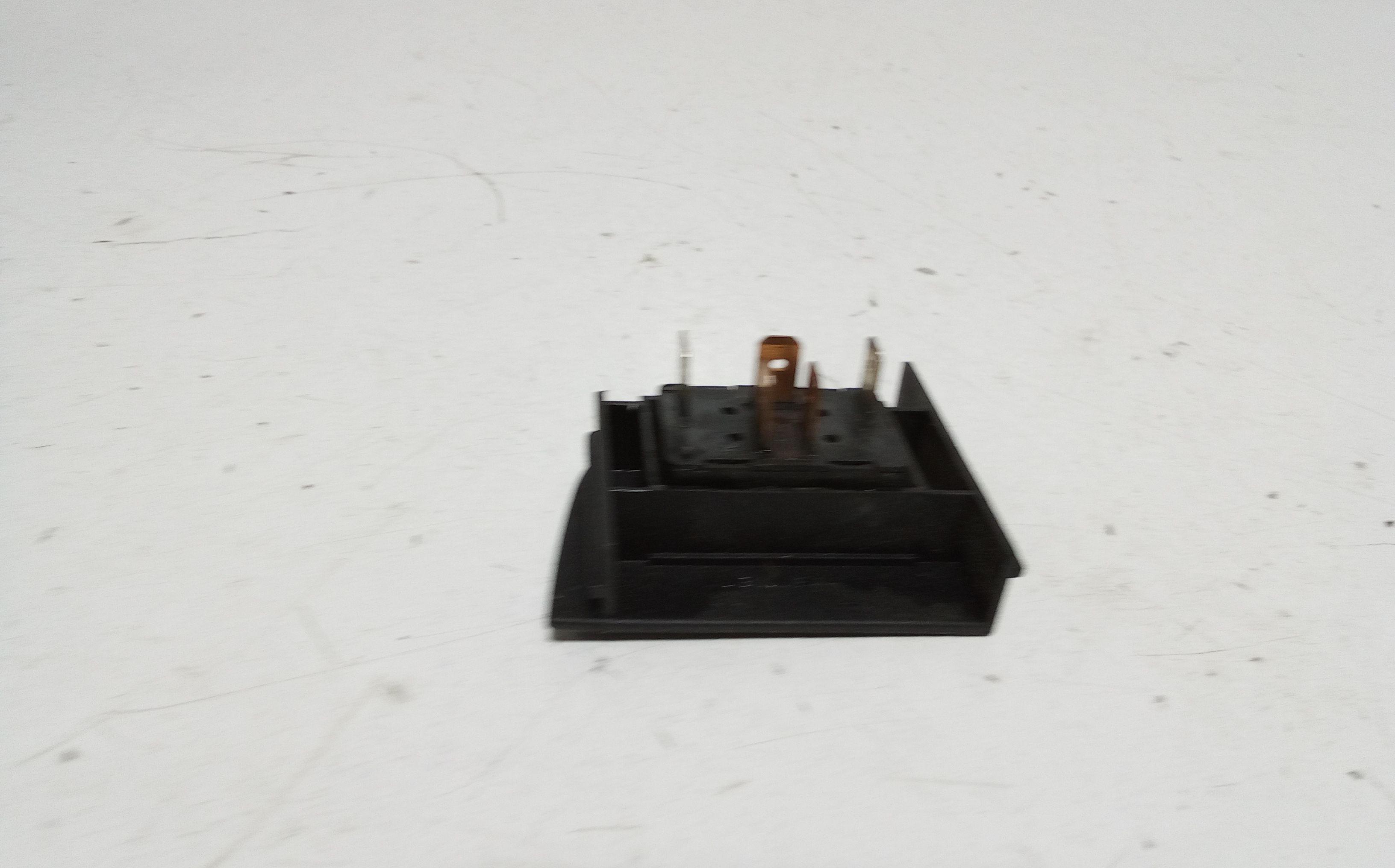 Pulsantiera Anteriore Destra Passeggero AUDI 80 Berlina Serie (91>94)