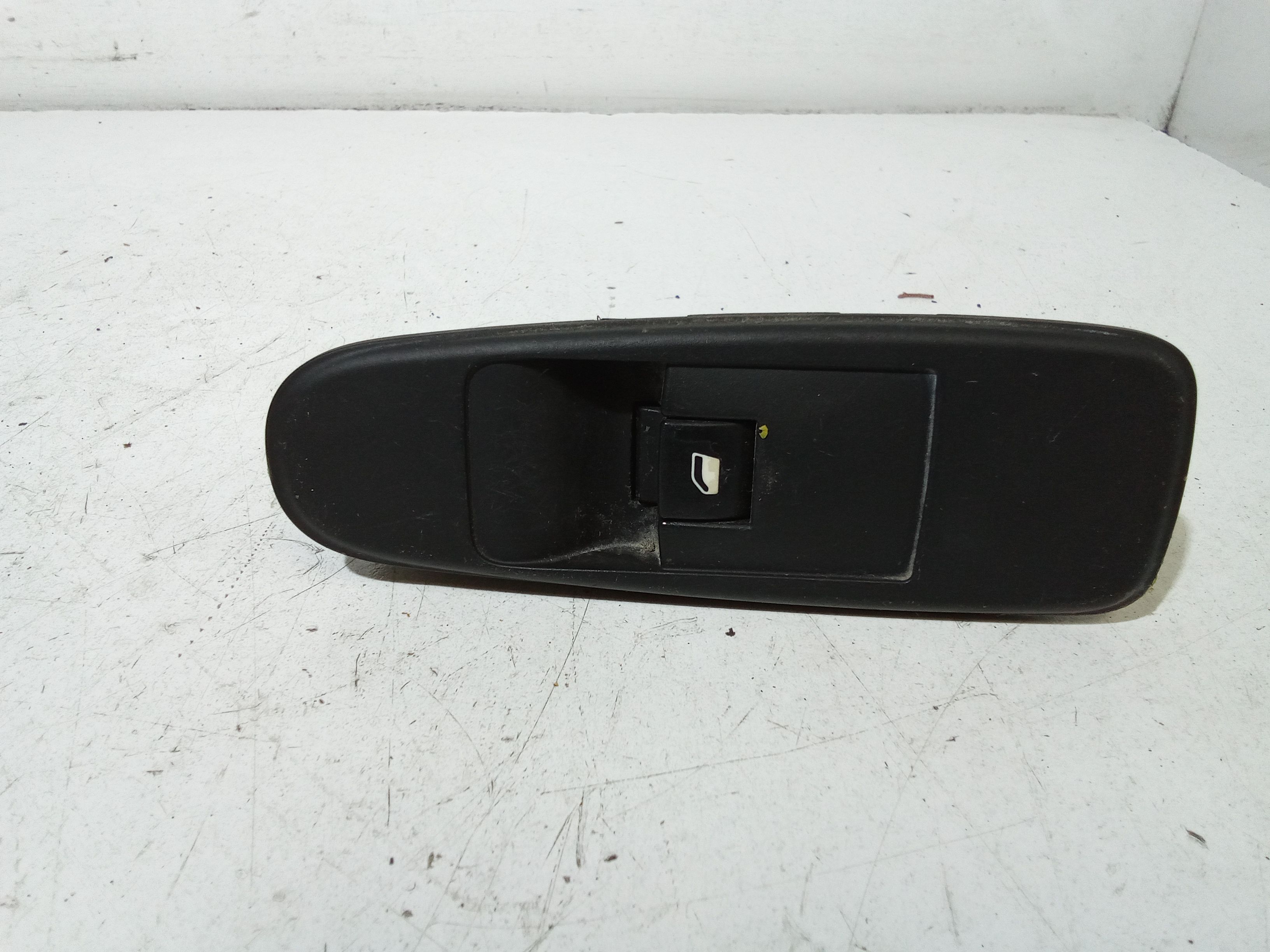 Pulsantiera Anteriore Destra Passeggero CITROEN C4 Grand Picasso (06>13)